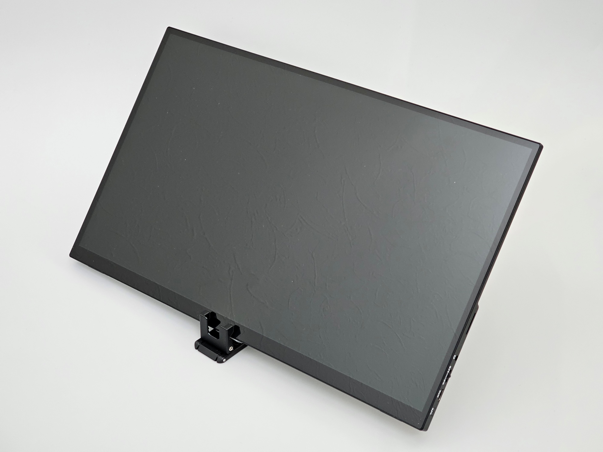 「PROMETHEUS CAST 15.6inch」