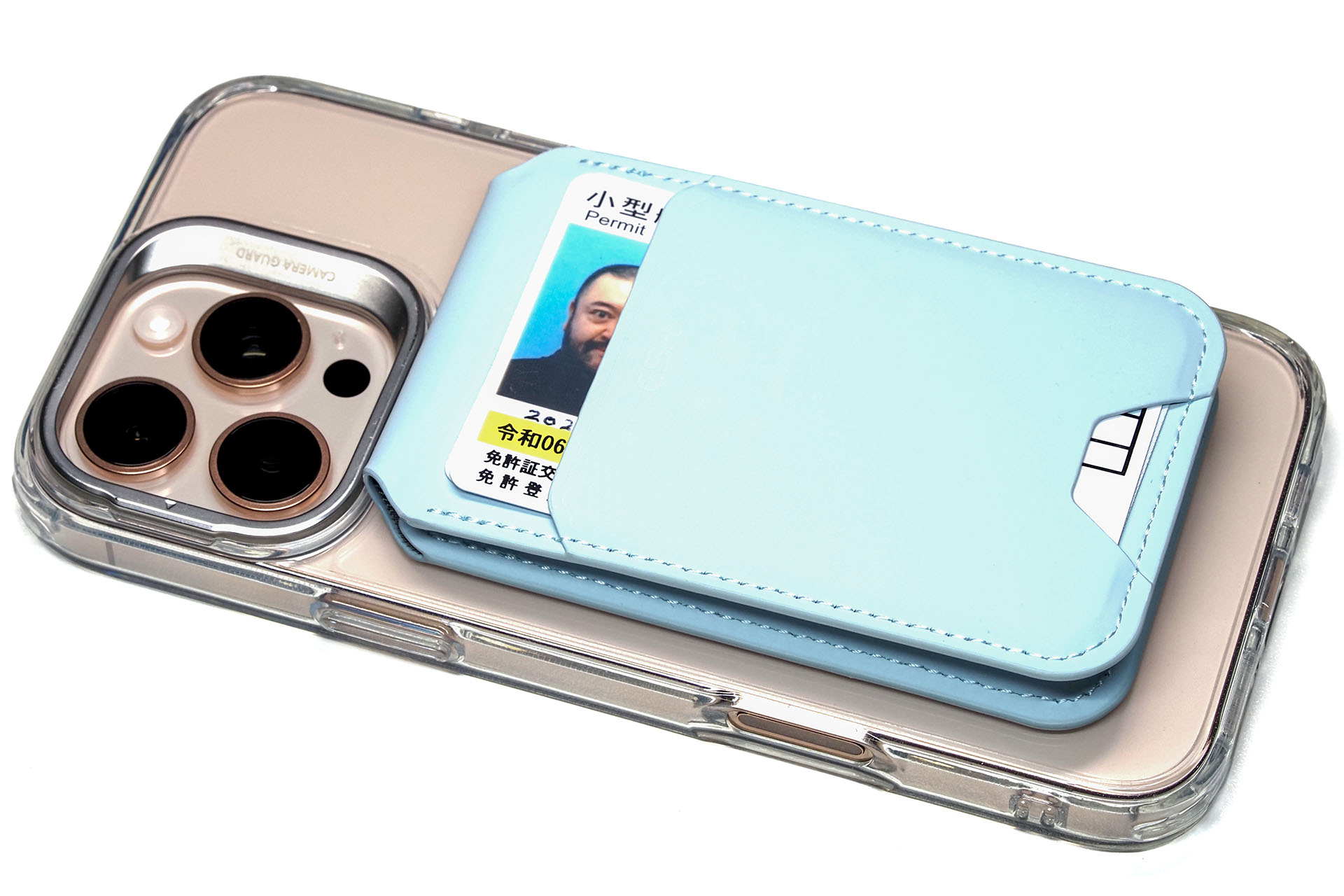 iPhoneとMagSafeなカードケースが合体。イイね！