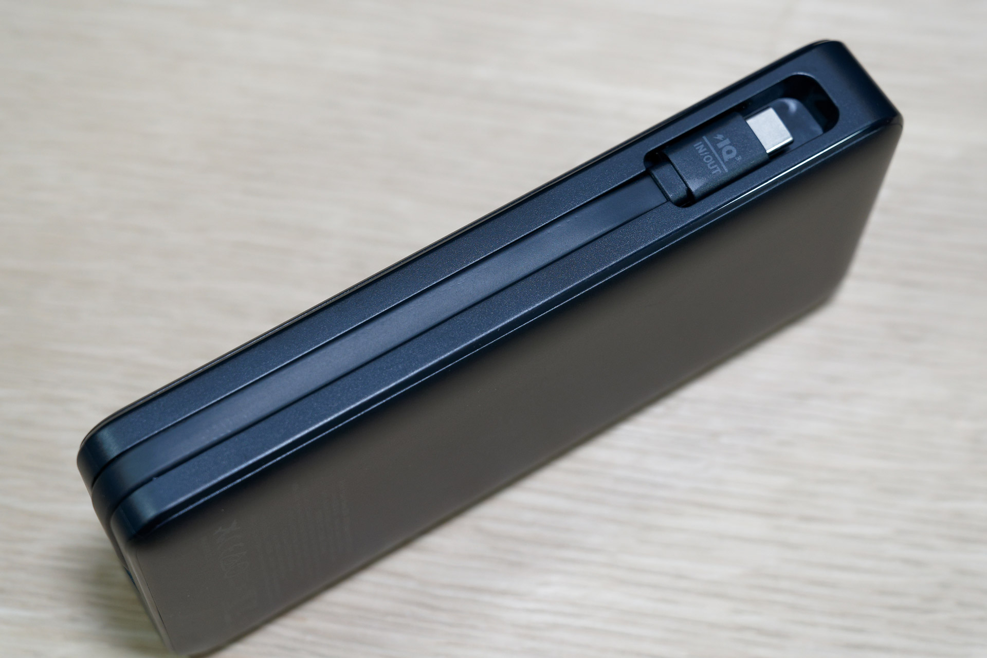 入出力可能な直付けの内蔵Type-Cケーブル