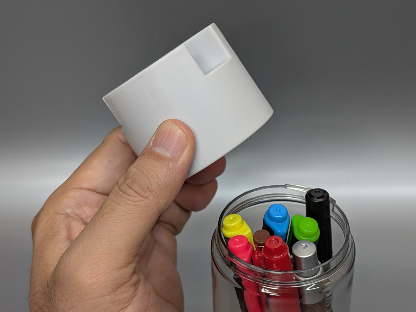 利用にあたってはまずキャップを取り外す