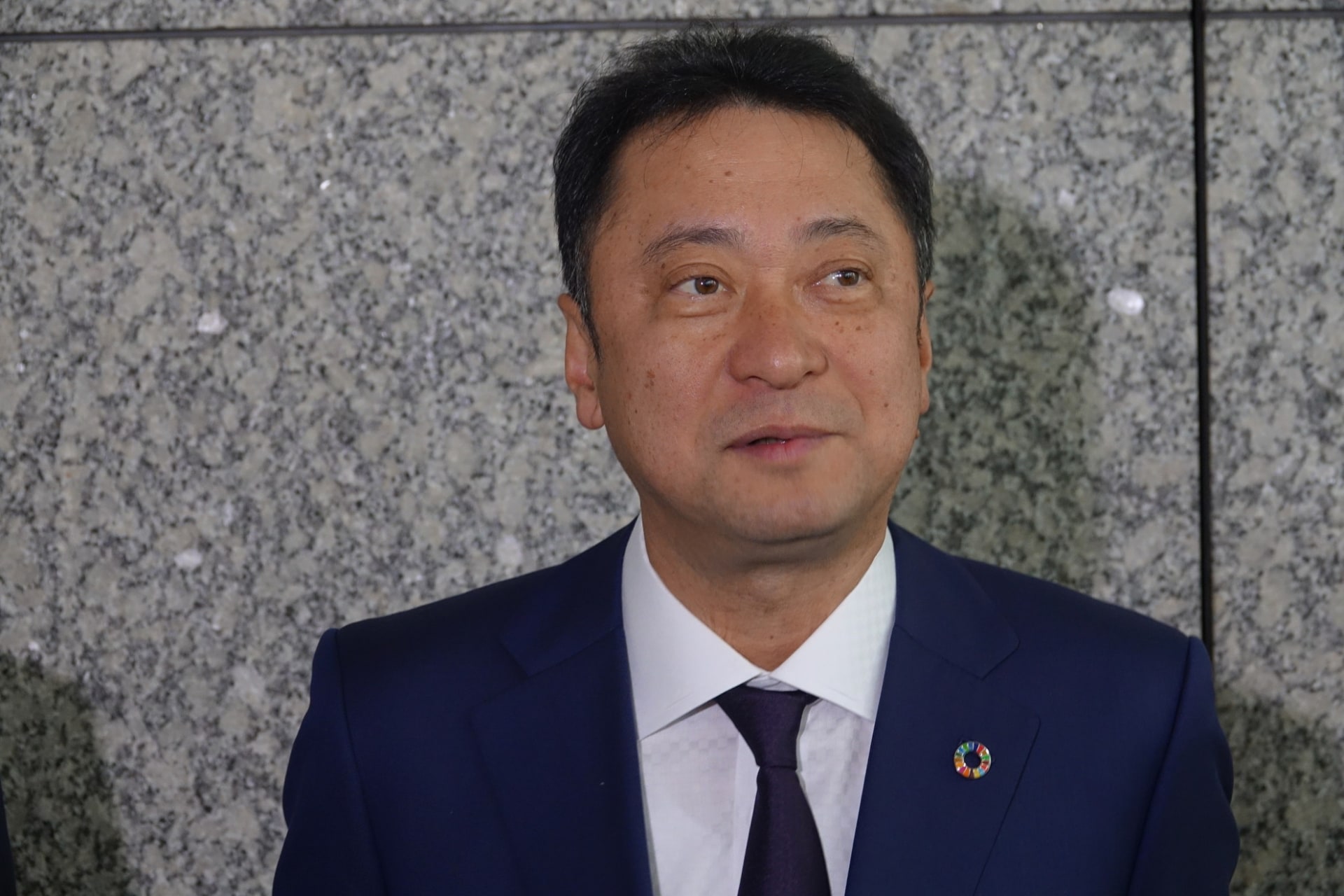宮川氏