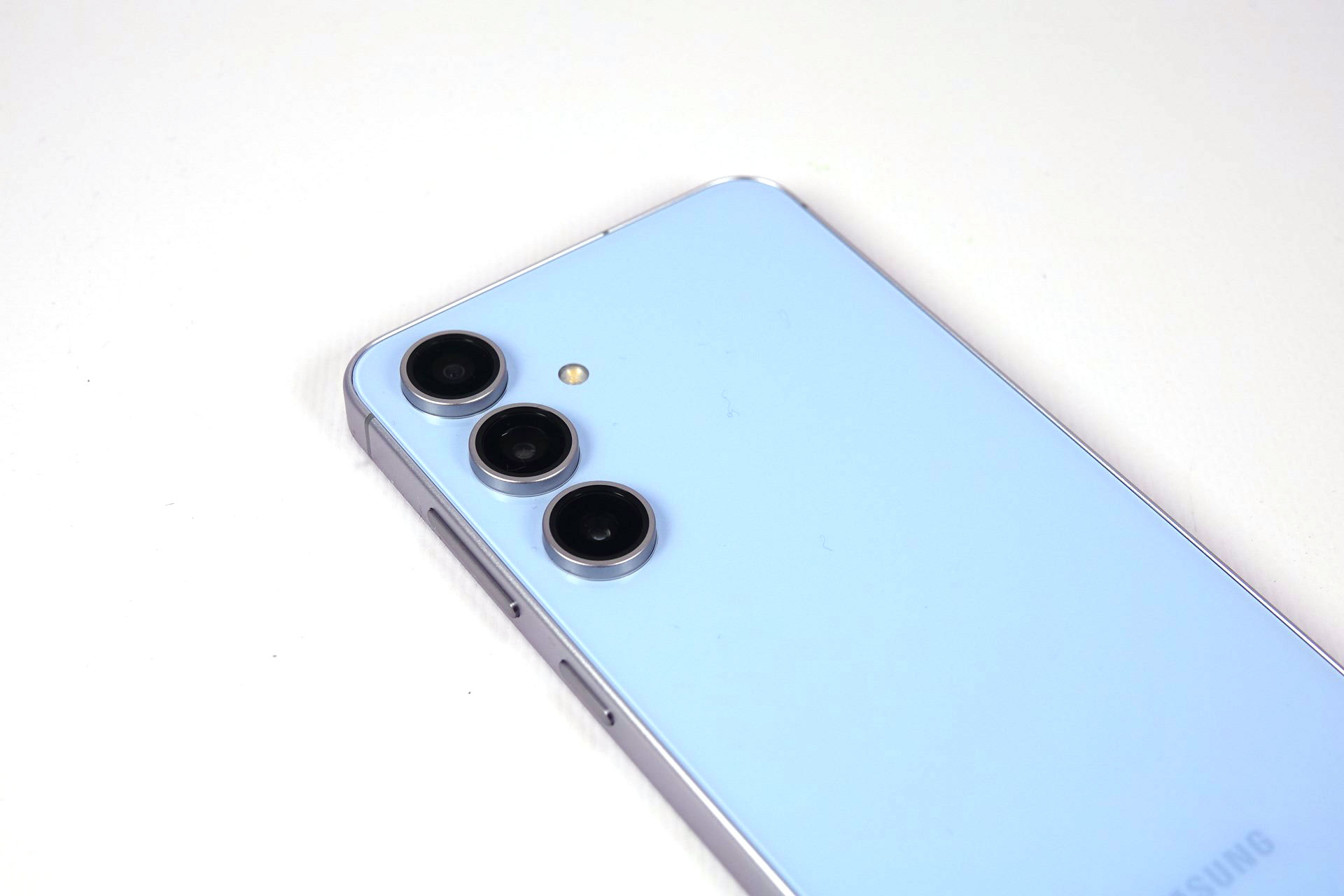 2024年12月26日に発売されるサムスン製Androidスマートフォン「Galaxy S24 FE」