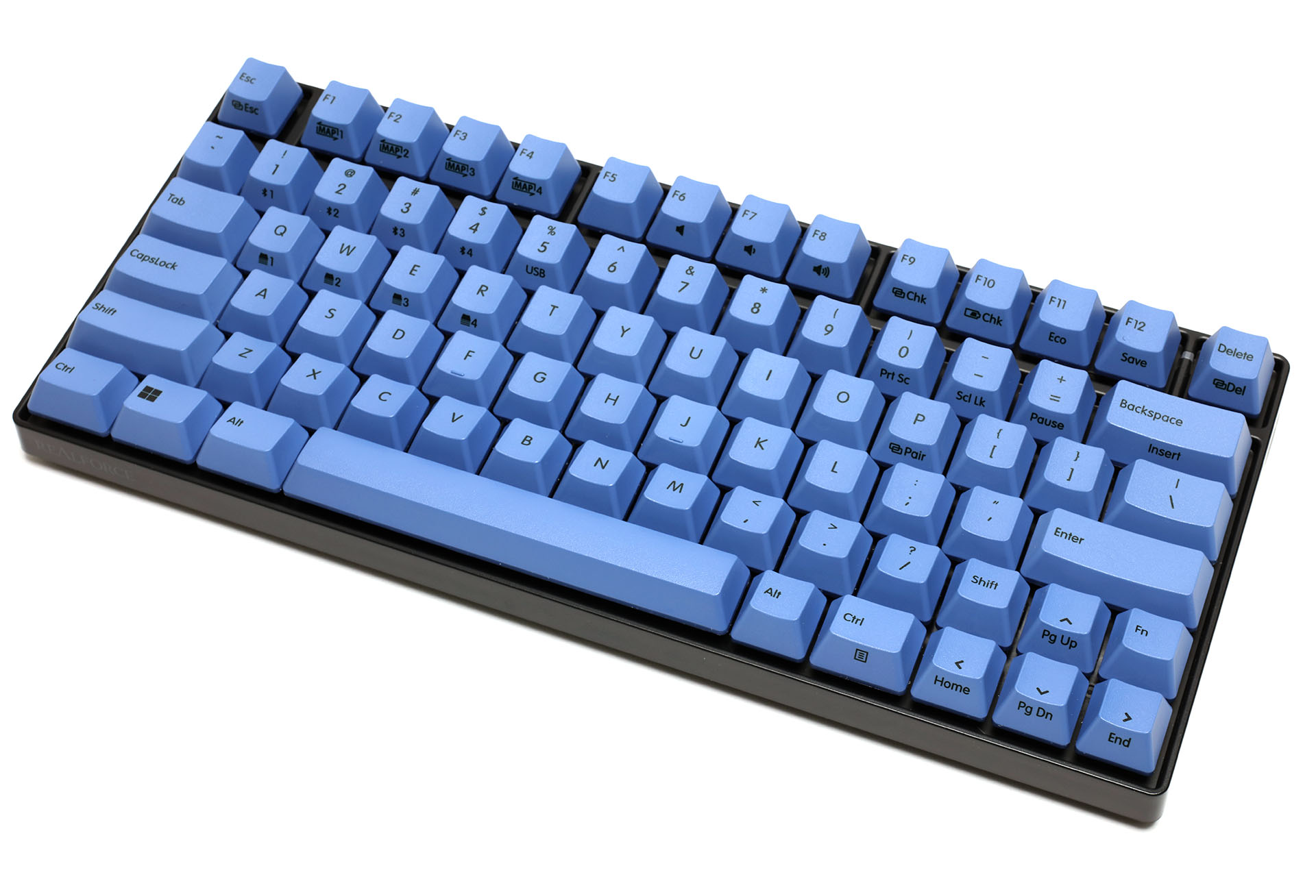 キーキャップ全交換後。別印象のキーボードになった。なかなかカッコイイ！