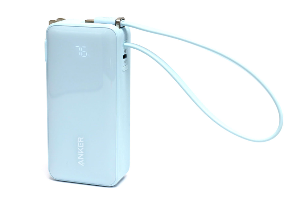 モバイルバッテリーはUSB-Cケーブル内蔵型が便利！ 充電方式もどんどん