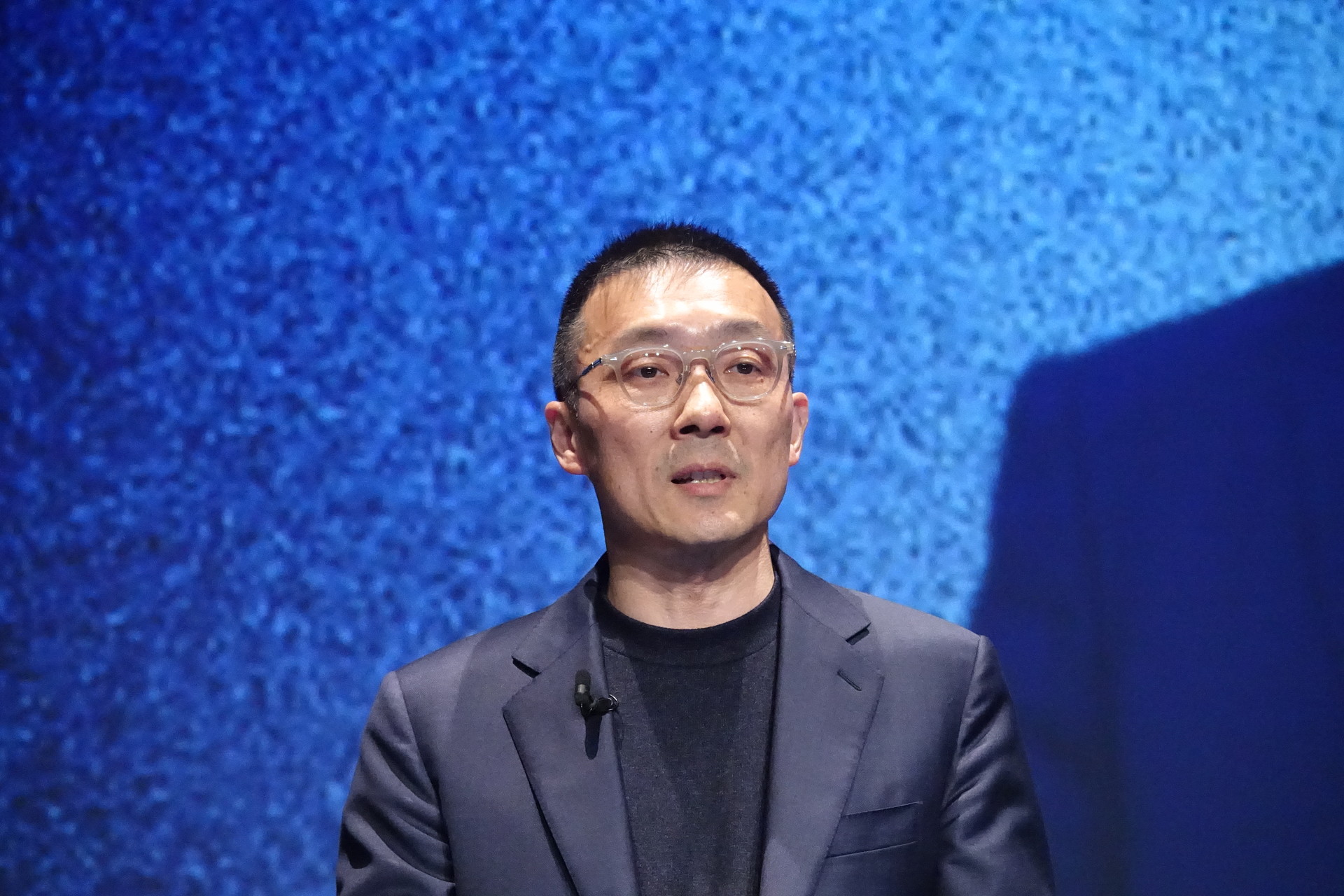 左＝ZTEジャパン 黄凱華（コウ・ガイカ）氏。右＝ZTEジャパン 鄧鵬（ピーター・デン）氏