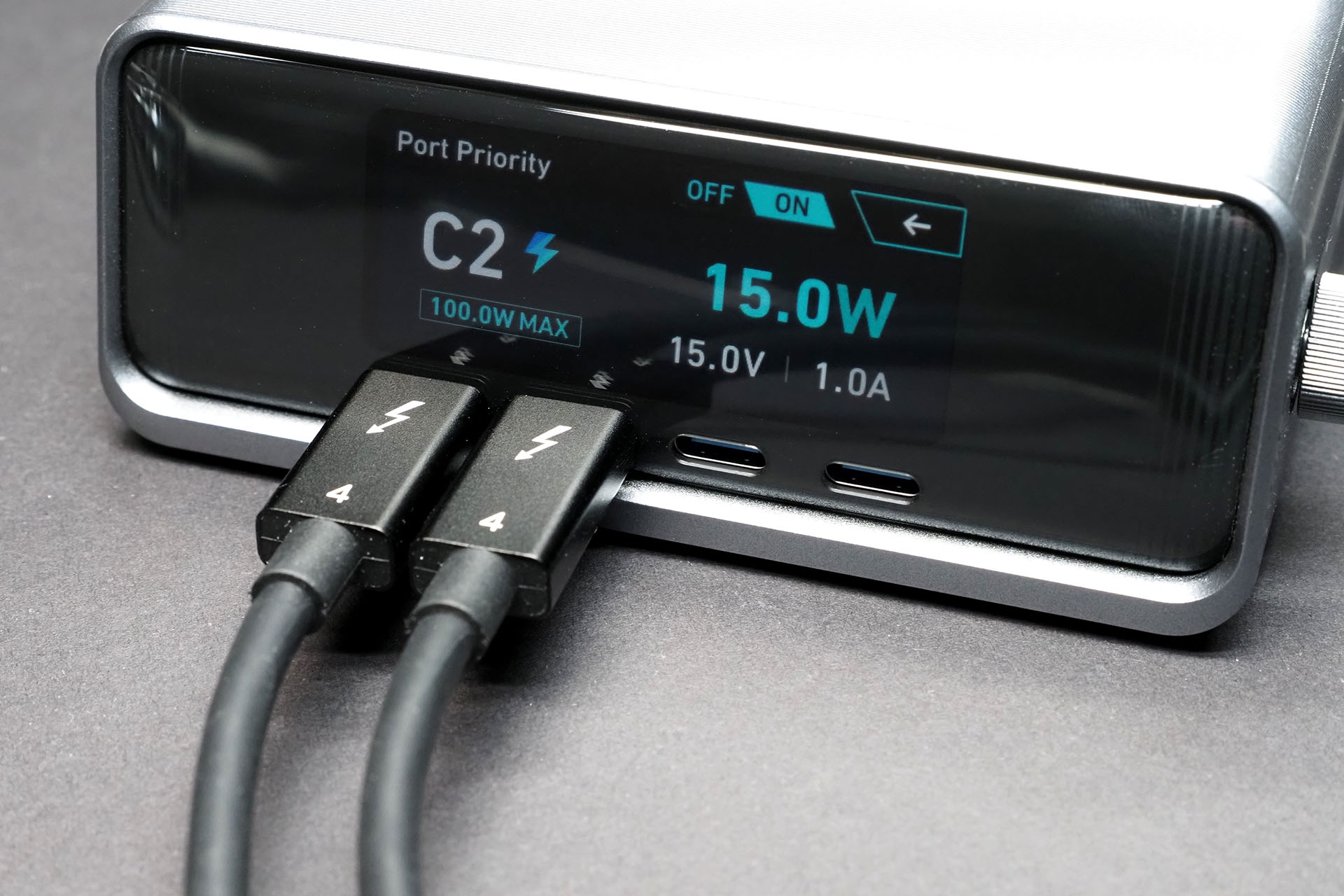 特定のポートの詳細な出力を表示することもできる。数値はリアルタイムで変化する。