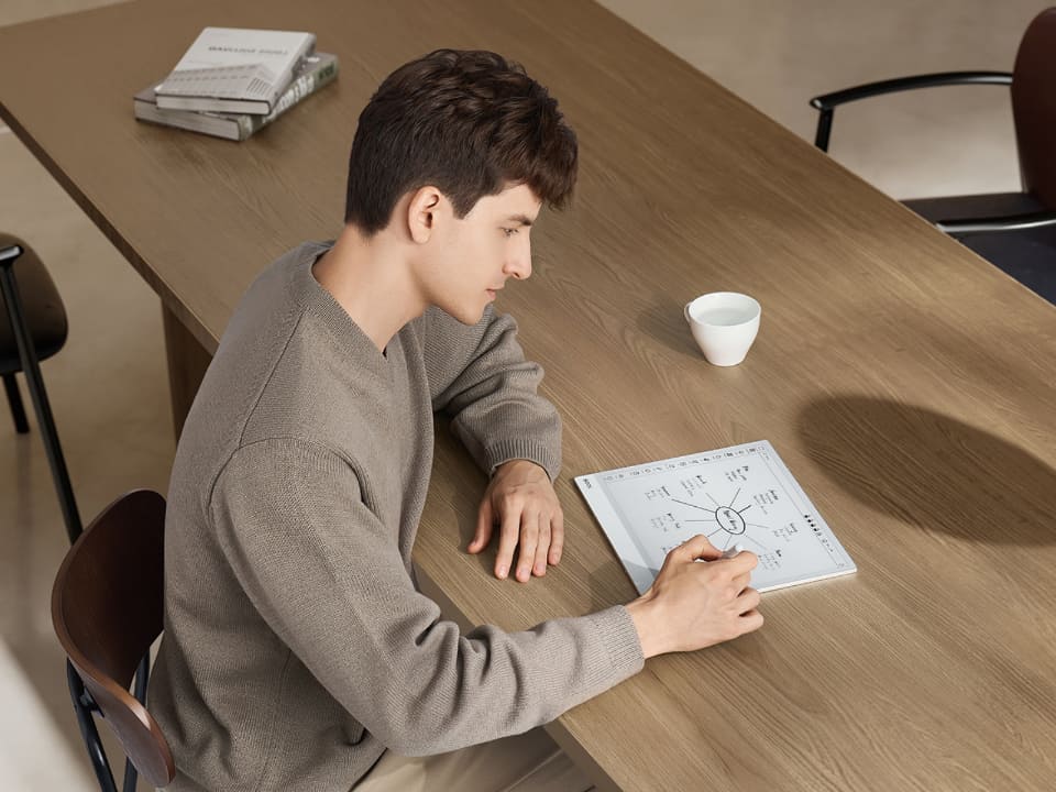 13インチでA4サイズの電子ペーパータブレット「BOOX NoteMax」発売