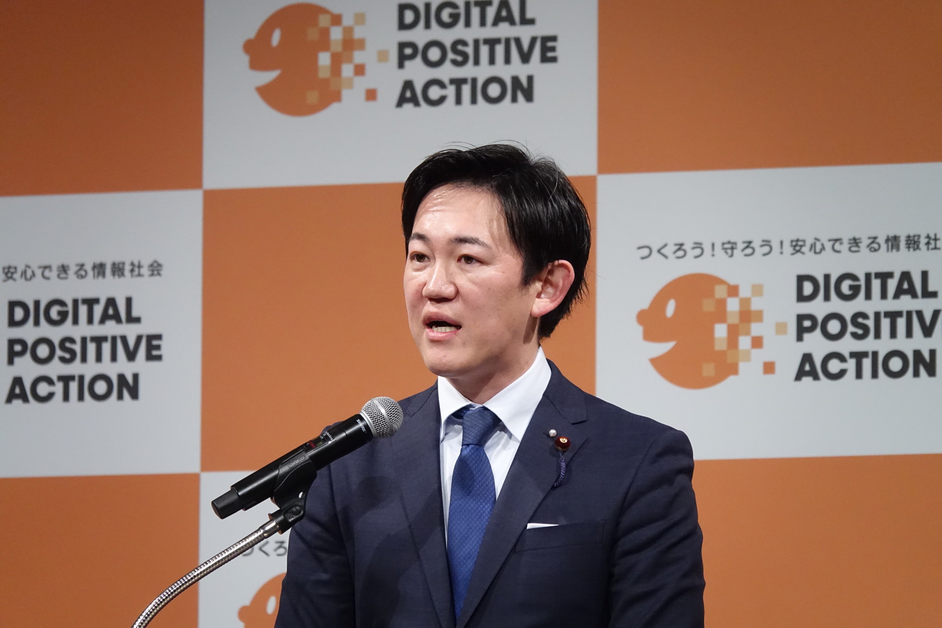 総務大臣政務官 川崎ひでと氏