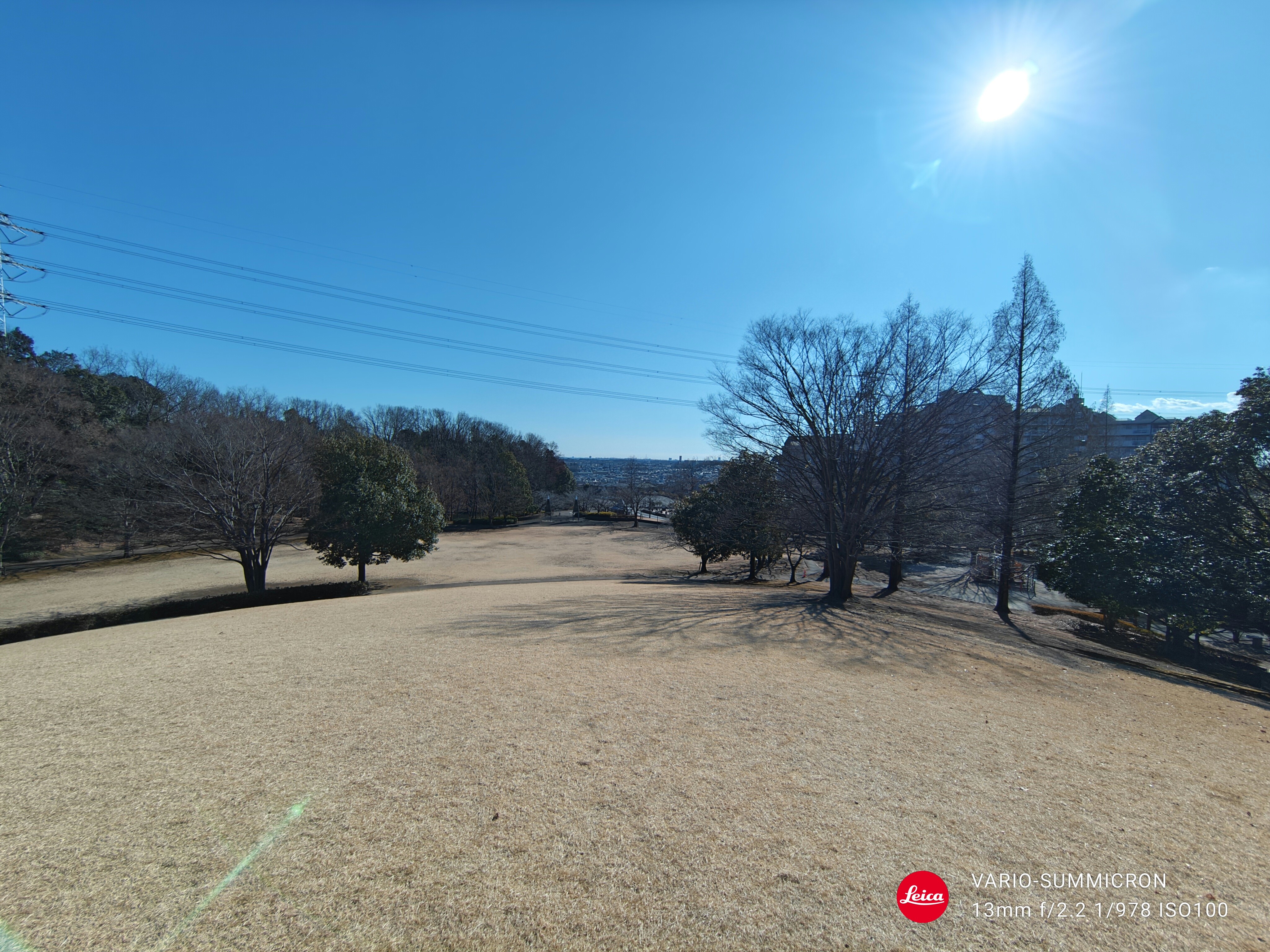 AQUOS R9 proの0.6倍　広角カメラのゴーストが気になるが、それ以外はまずまずの写り