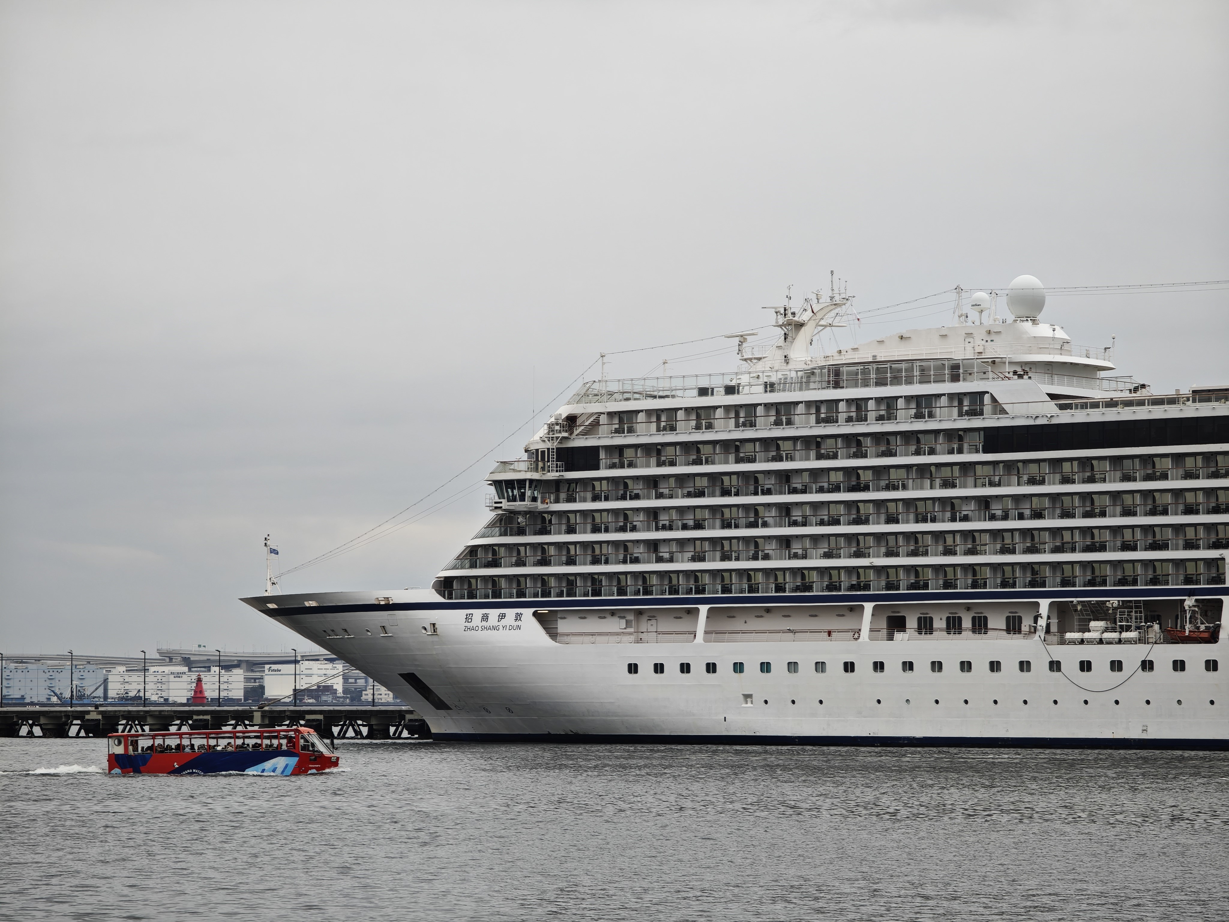 「Xiaomi 14 Ultra」は望遠カメラもいい。手軽に遠方の風景をグッとたぐり寄せられるのが楽しい。ただ「Photography Kit」があった方がより撮影体験が向上するはずだ