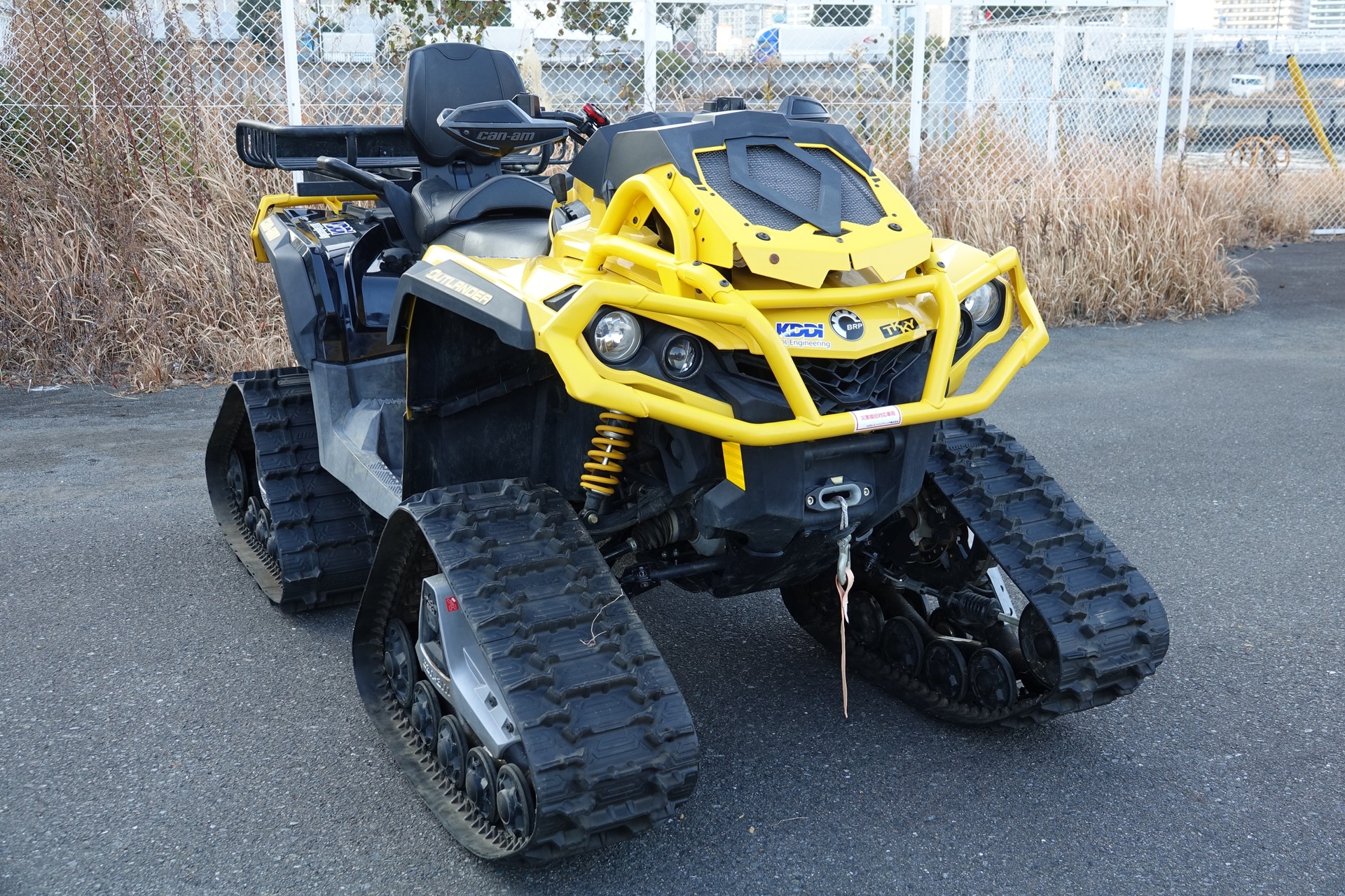 能登半島地震でも使われたバギー。荷代に発電機を乗せて運ぶ。