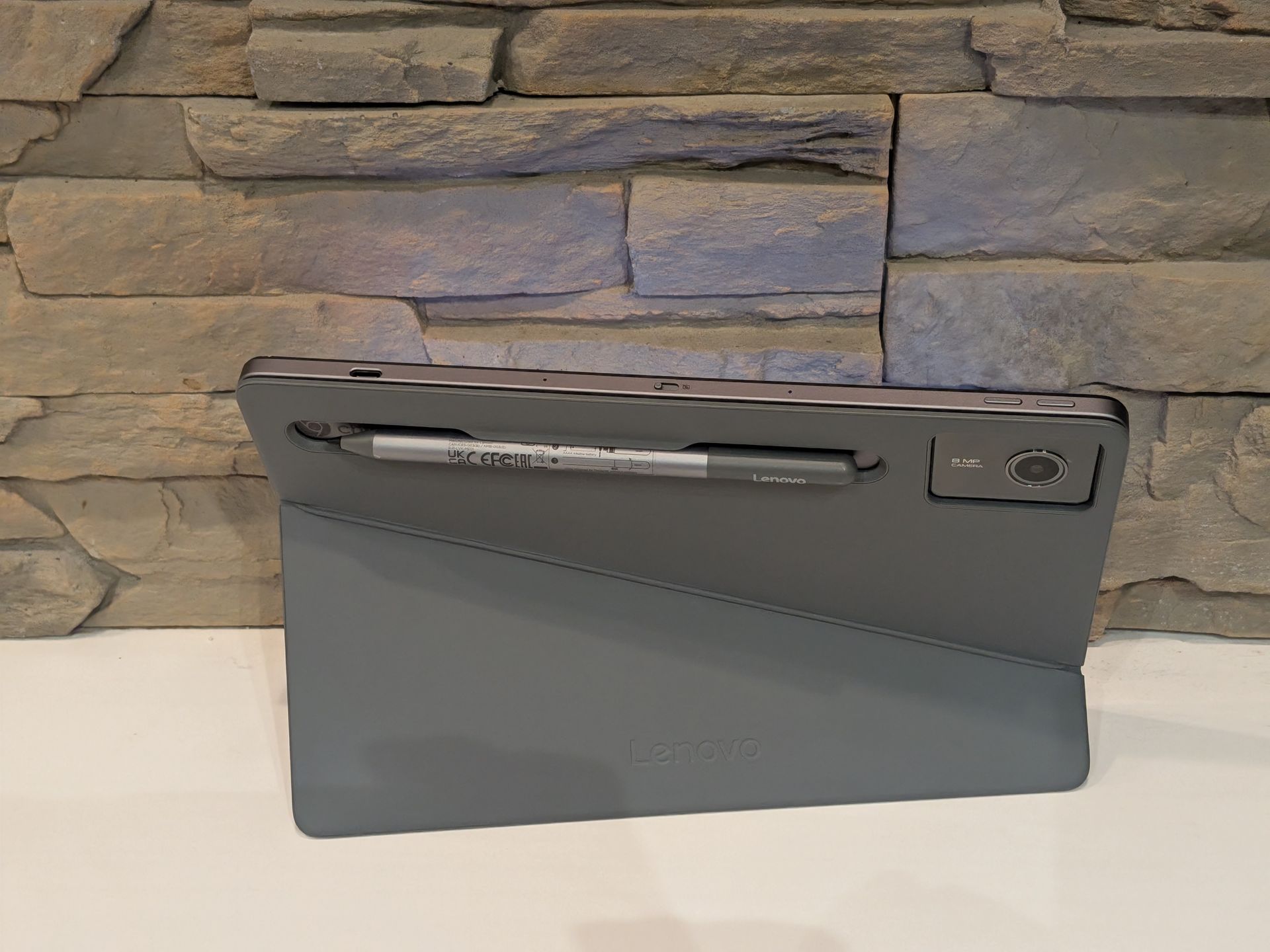 本体上部にも1ポート