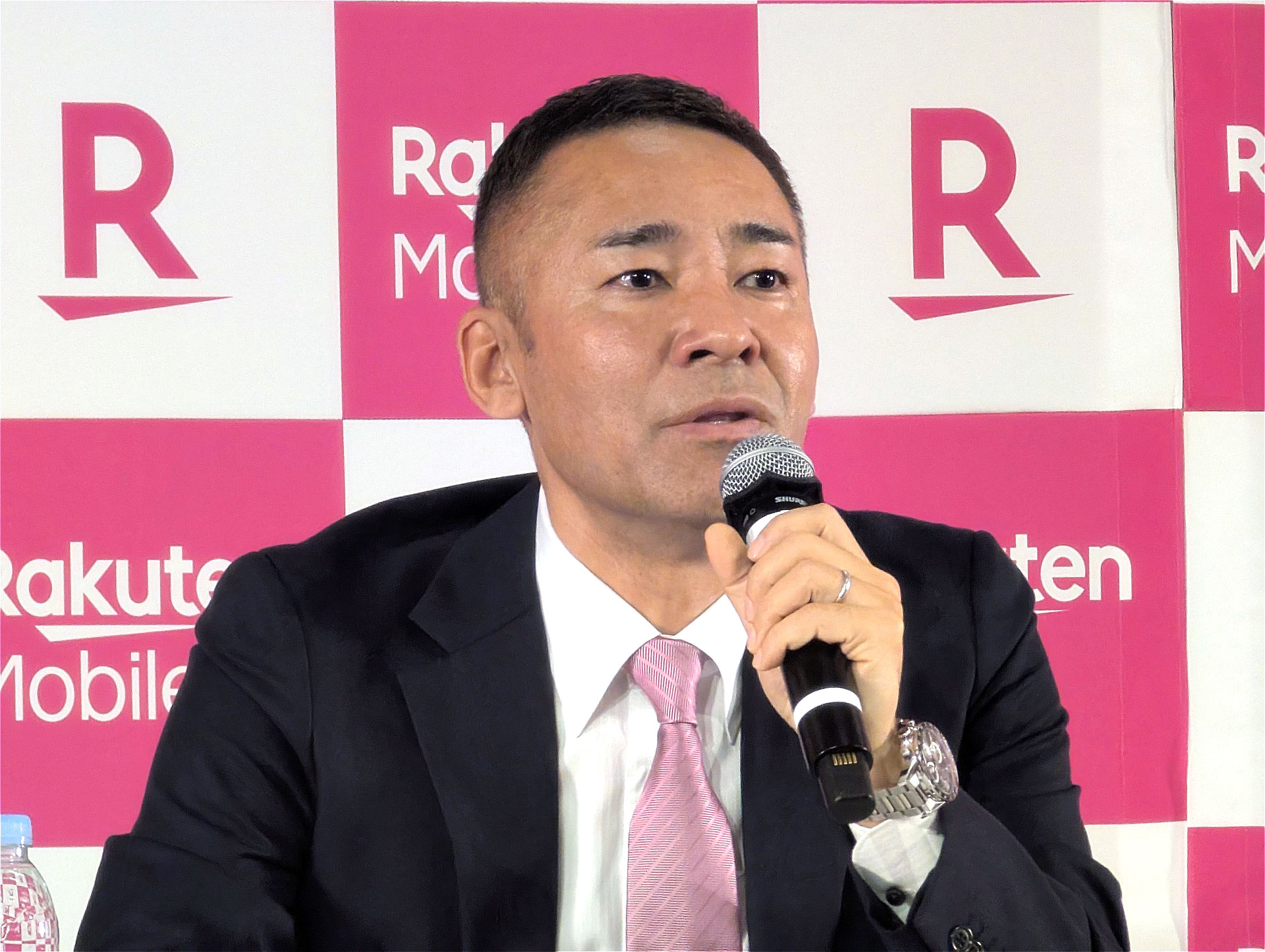 中村氏