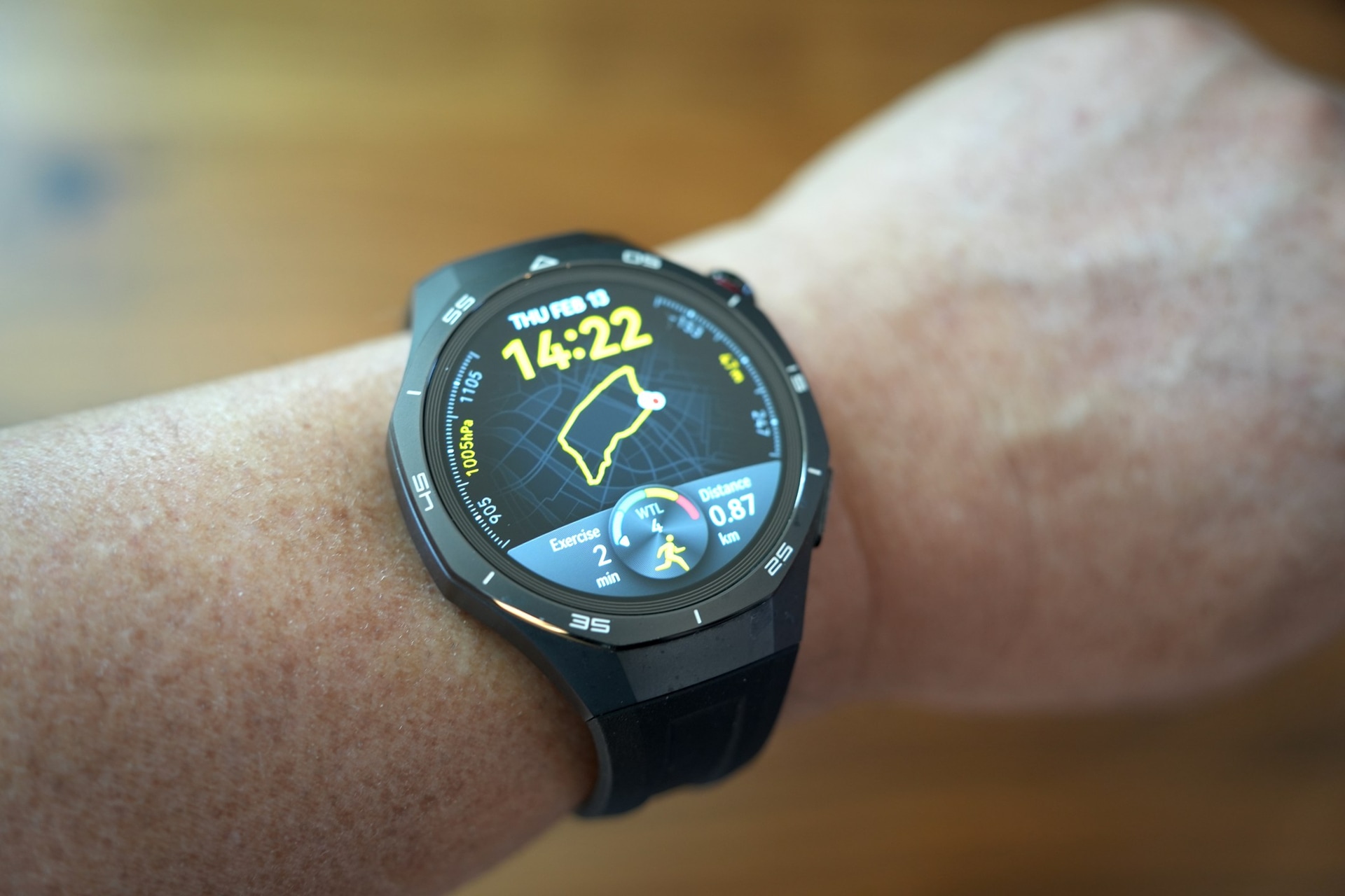 HUAWEI WATCH GT 5 Proの46mmモデル（4万8180円〜）。42mmモデル（6万5780円〜）も選べる