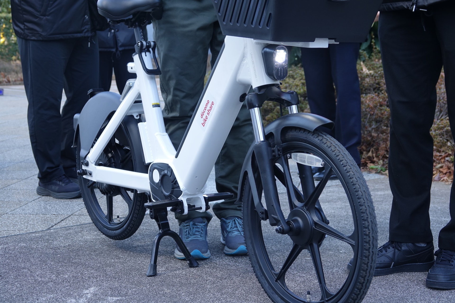 ヘッドライトは、電源が入っている間は常時点灯