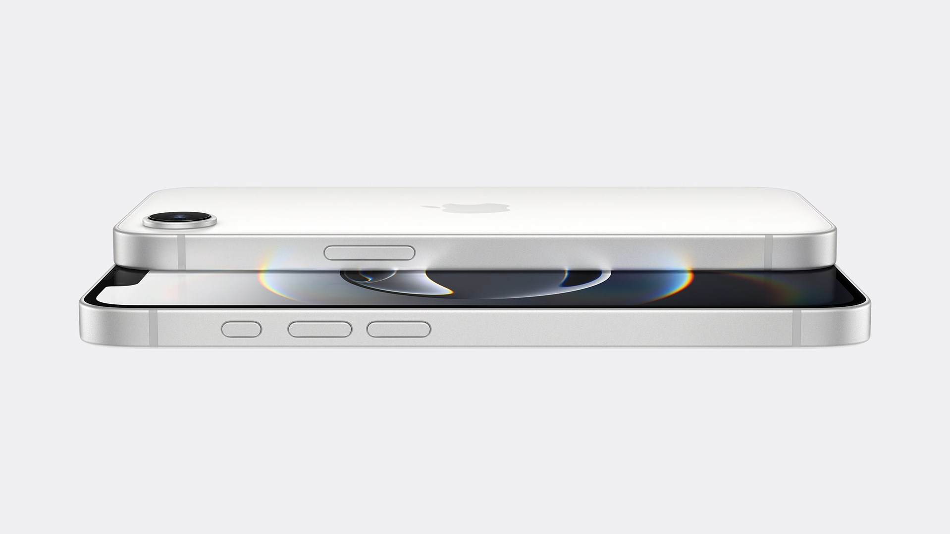 筐体はiPhone 15までのデザインに近い