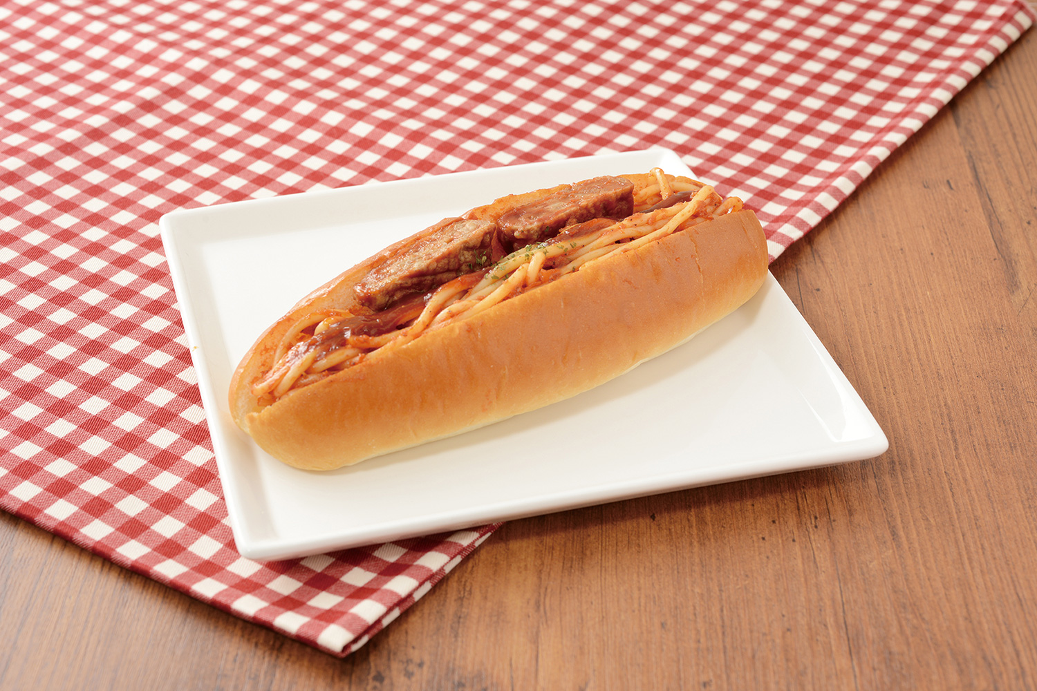 具！パン　ハンバーグ＆ナポリタン