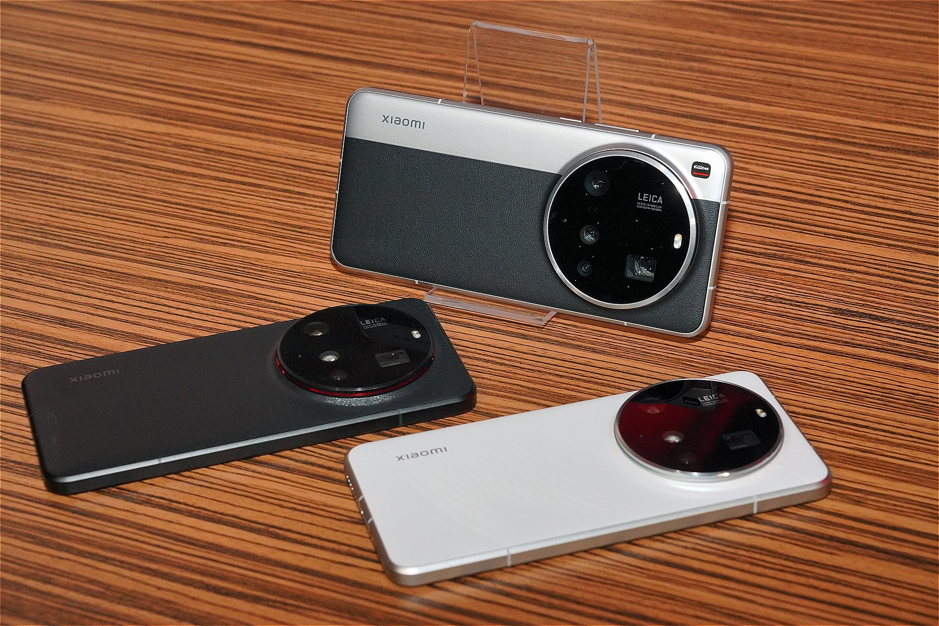 Xiaomi 15 Ultraのカラバリは3色と、中国版より絞り込まれている