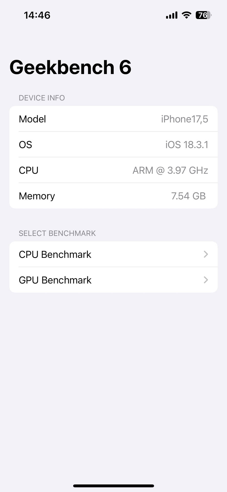 ベンチマークアプリによるiPhone 16e情報。まだモデル情報が反映されていない