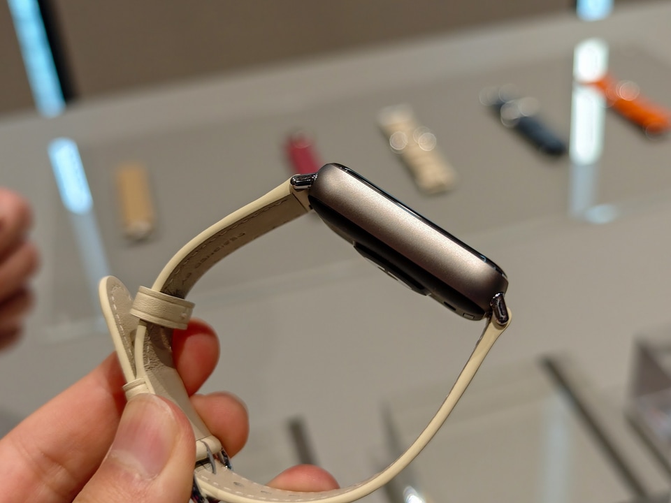 シャオミ、「Xiaomi TV A 43 2025」と限定版「Xiaomi Smart Band 9 Pro