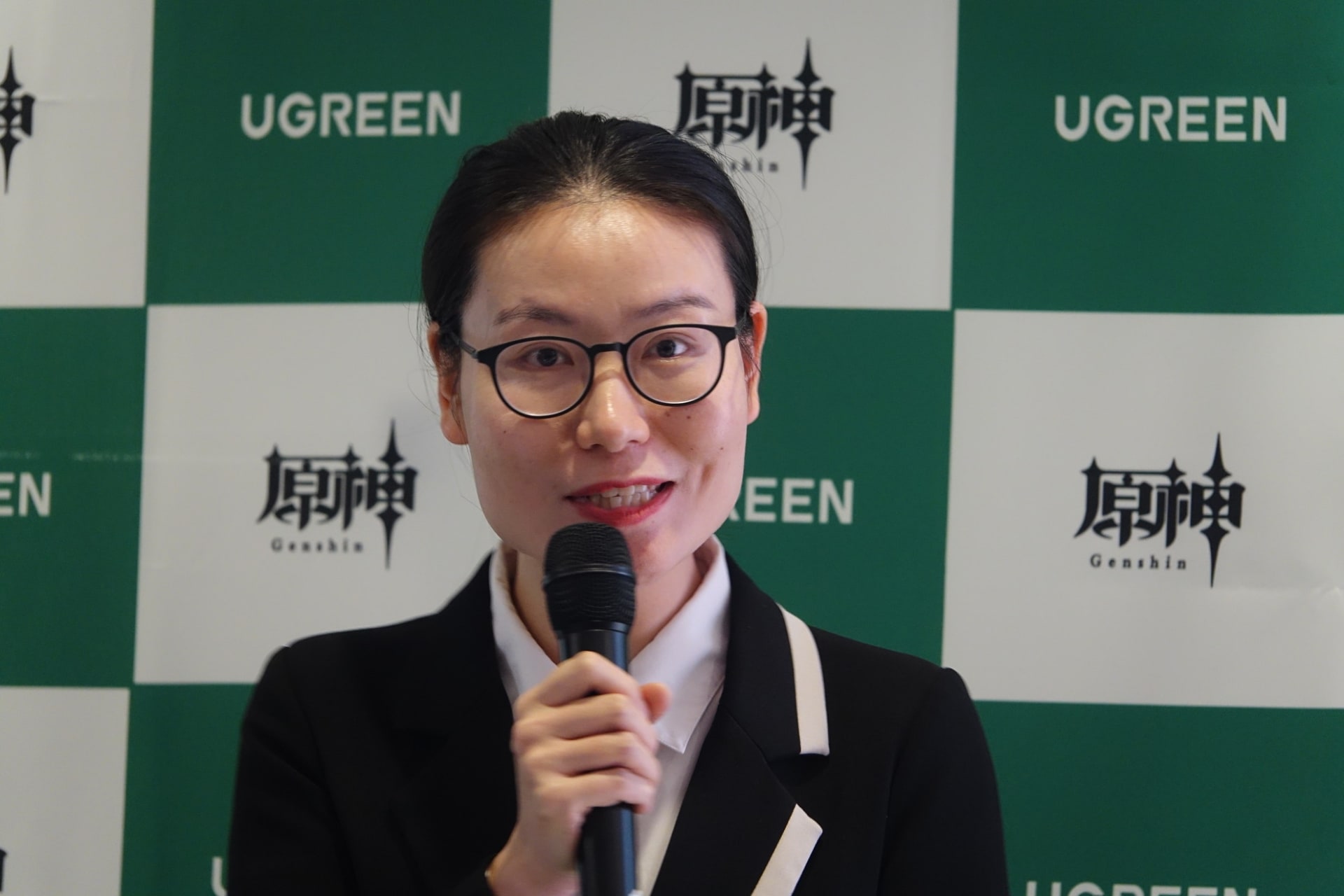 UGREEN アジアシニアマネージャーのアリナ（Alina）氏