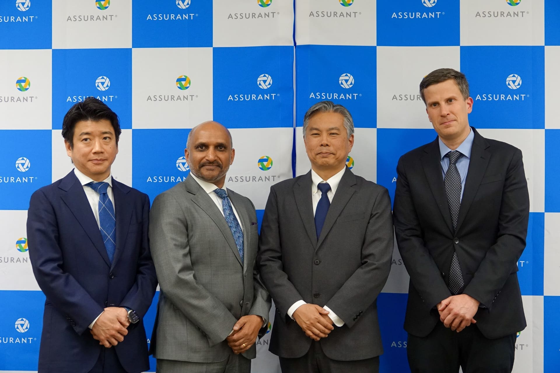 左からアシュラントジャパンVice President, Information & Digital Technology 石谷匡弘氏、アシュラントPresident, Global Connected Living & International ビジュ・ナイア氏、アシュラントジャパン代表取締役社長 藤本潤一氏、アシュラントSenior Vice President, Global Supply Chain ブランドン・ジョンソン氏