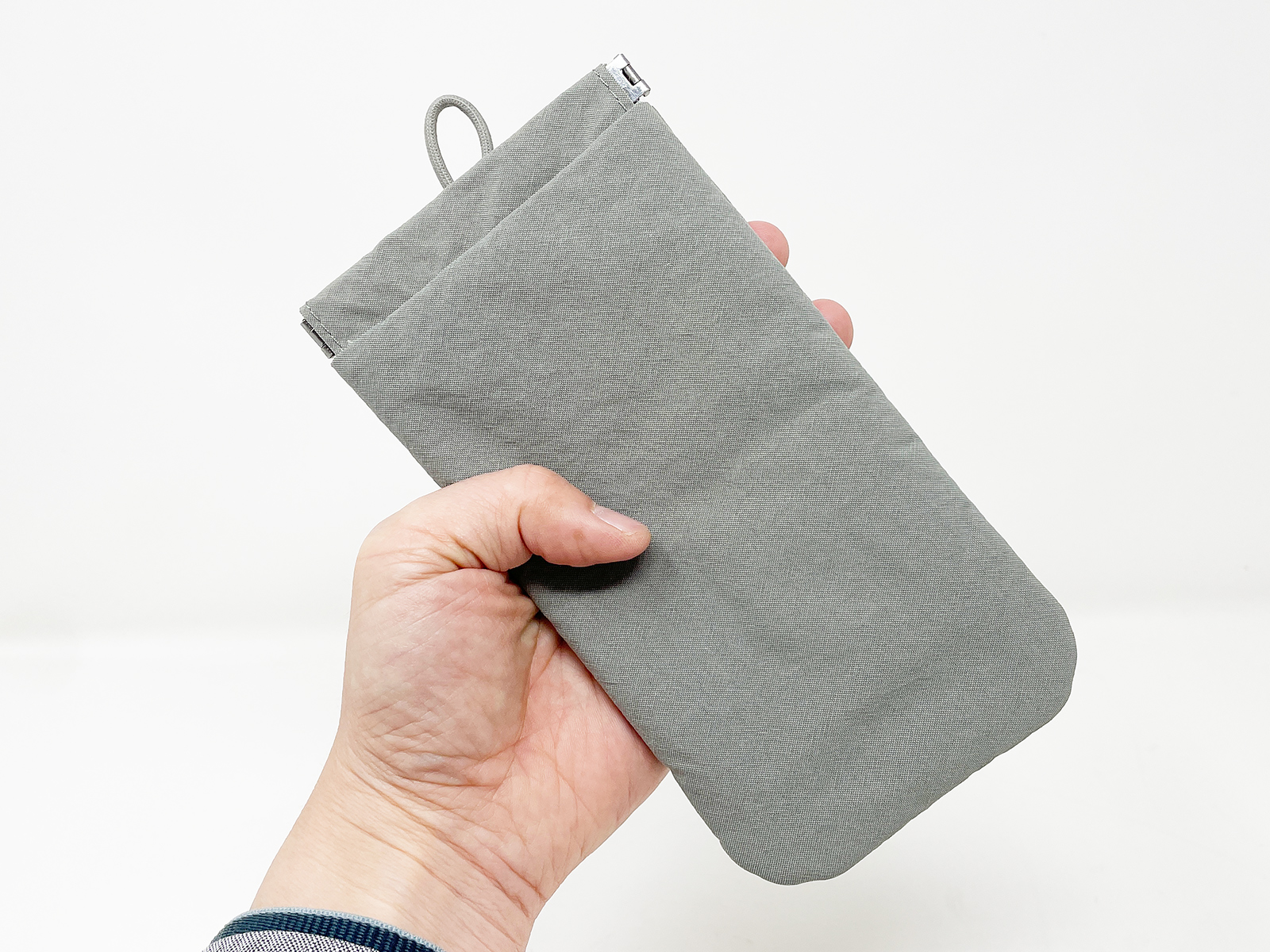 こちらはMサイズ。縦長になっています。