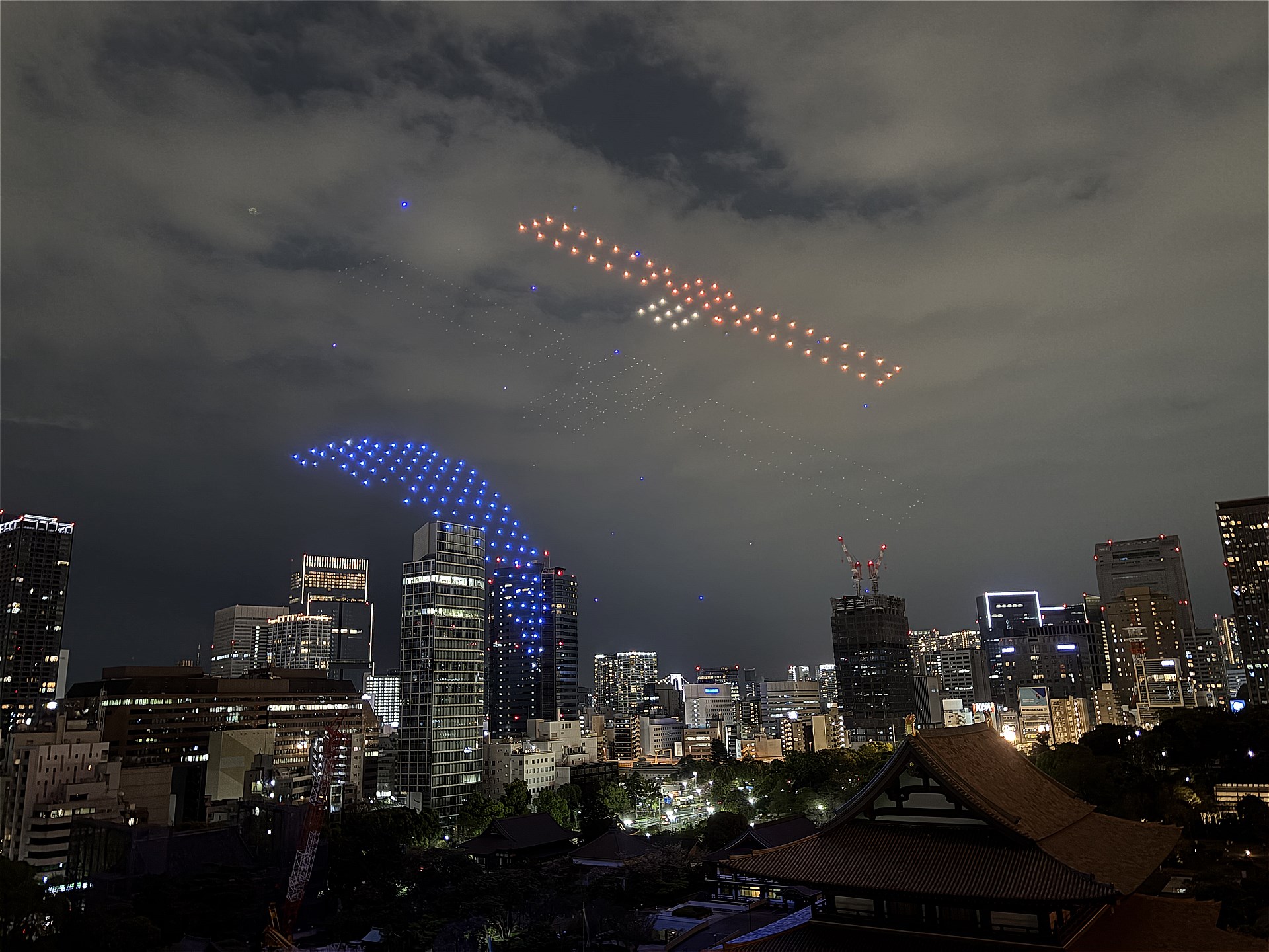 地球上空の衛星
