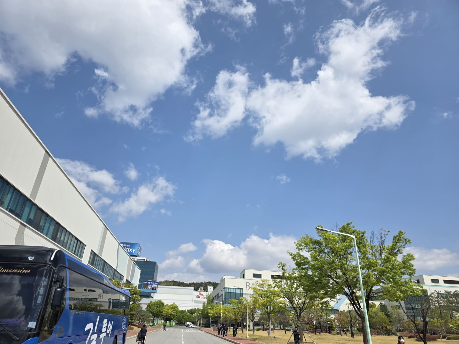 広大な敷地にさまざまな製造、研究拠点を持つ
