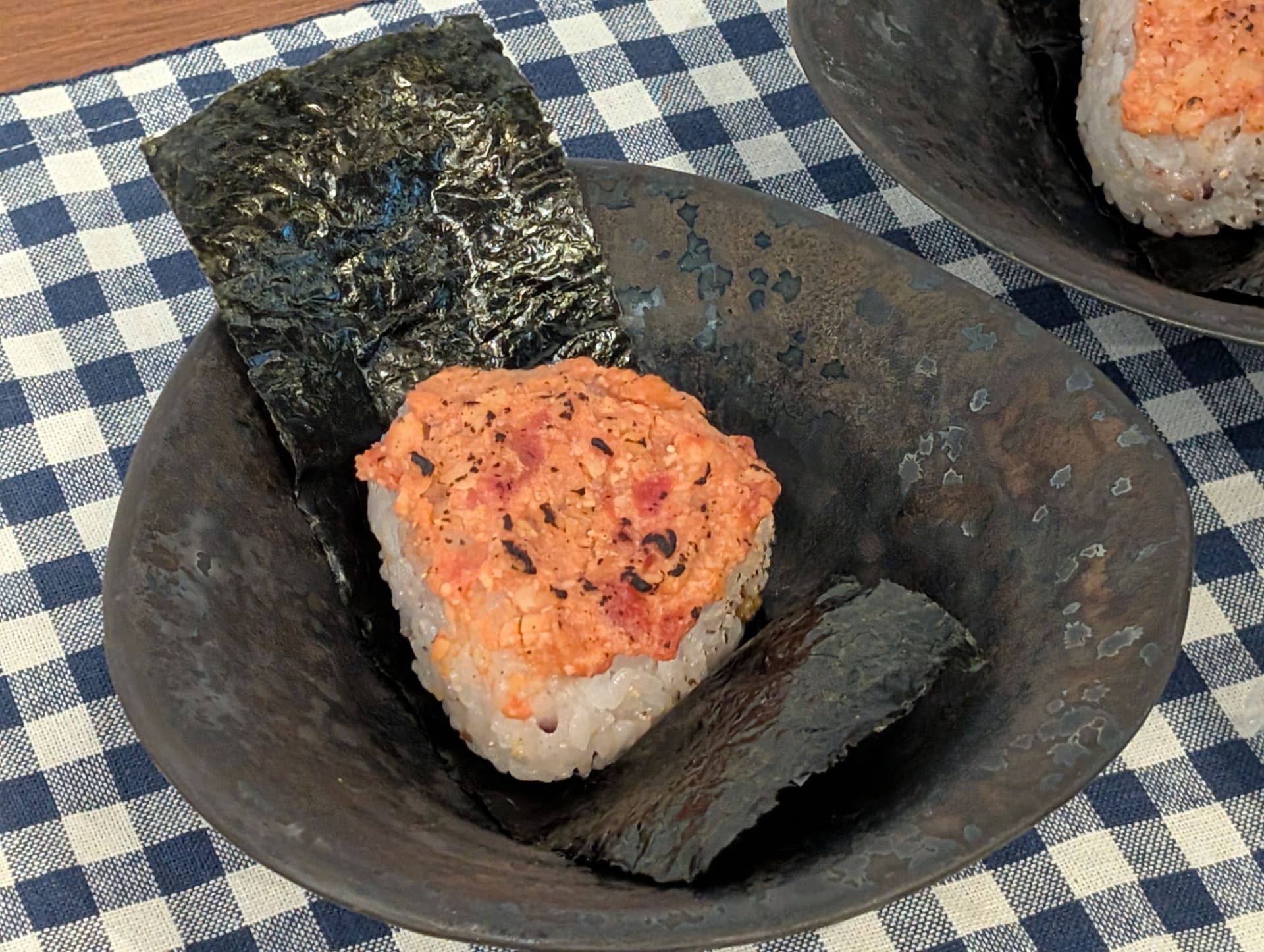 みそトマトおにぎり