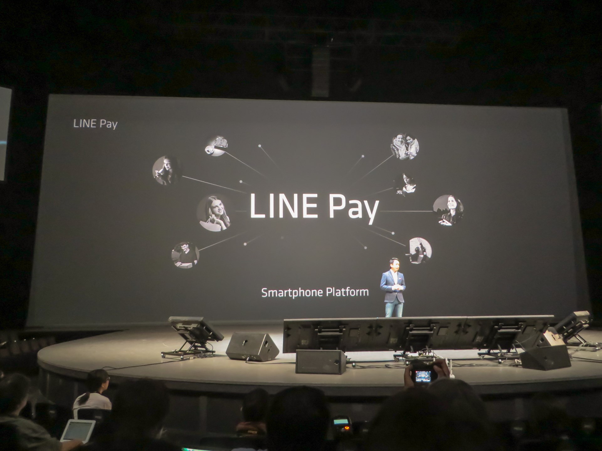 2025年4月末をもって終了した「LINE Pay」だが、その提供は10年以上前の2014年から。当初コード決済の機能はなく、送金やWebサイトでの決済などがサービスの中心だった