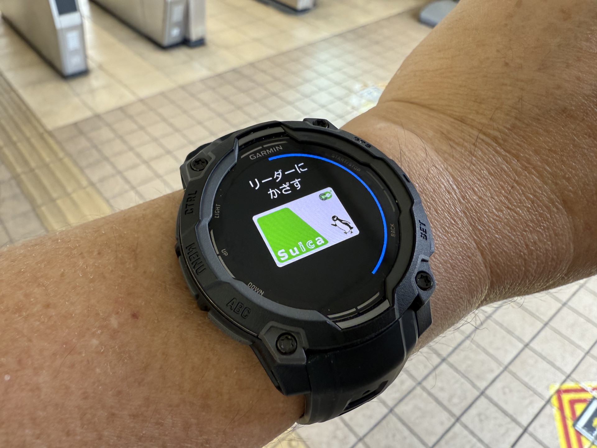 実際には、この画面を表示させることなく使えた。もし「ラピッドパスカード」に設定しなかった場合は、4桁のパスコードを入力しないとこの画面は出せない。物理ボタンで数字を入力するのは、やや手間だ