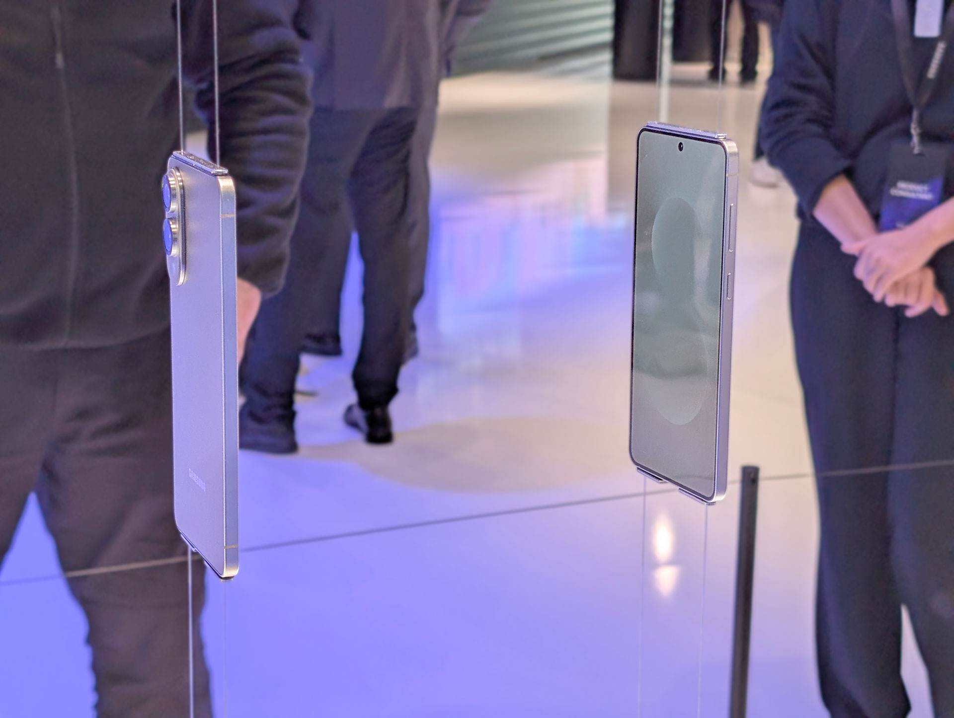 MWCに展示されていたGalaxy S25 Slim