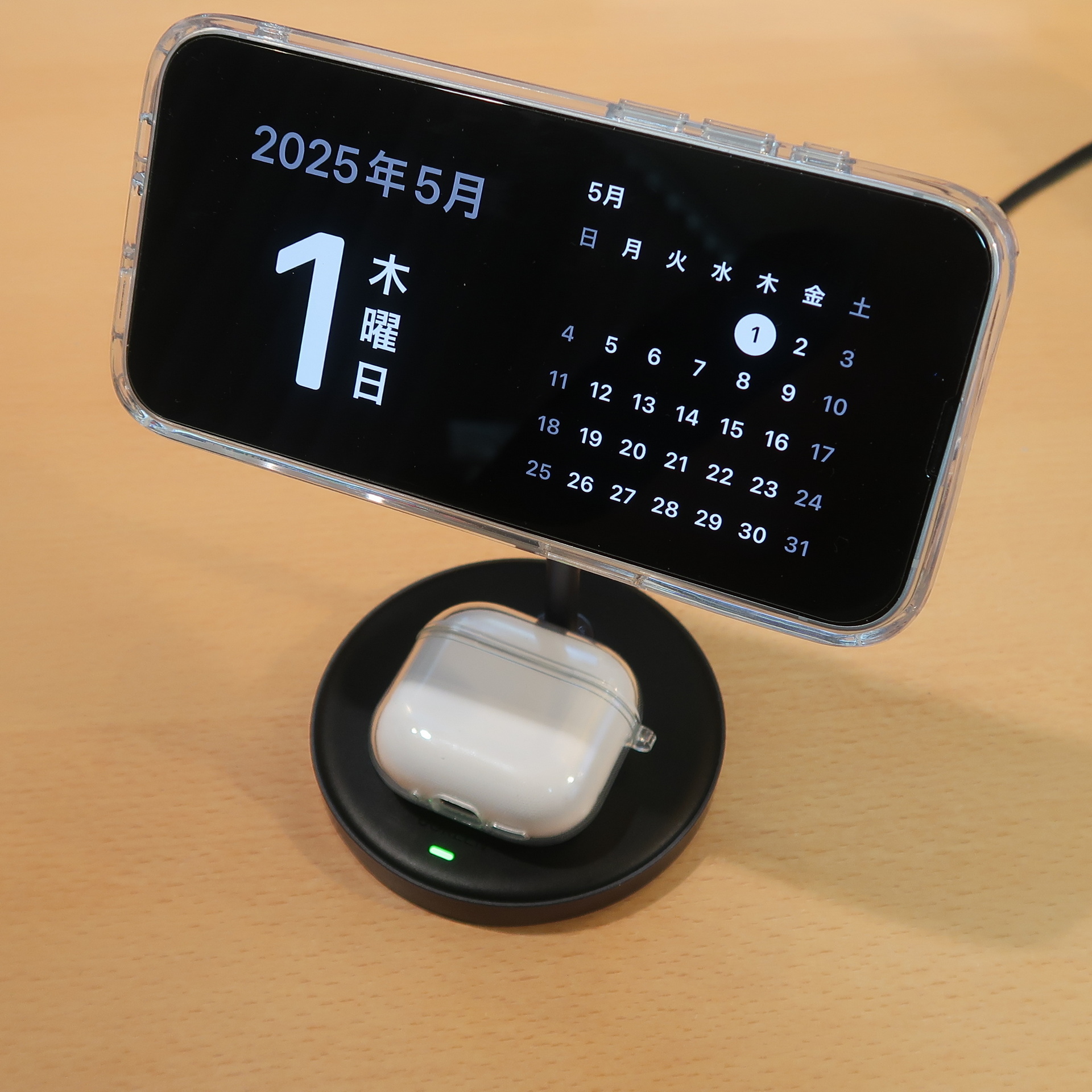 「iPhone 16e」でもMagSafe対応充電器で充電できる！