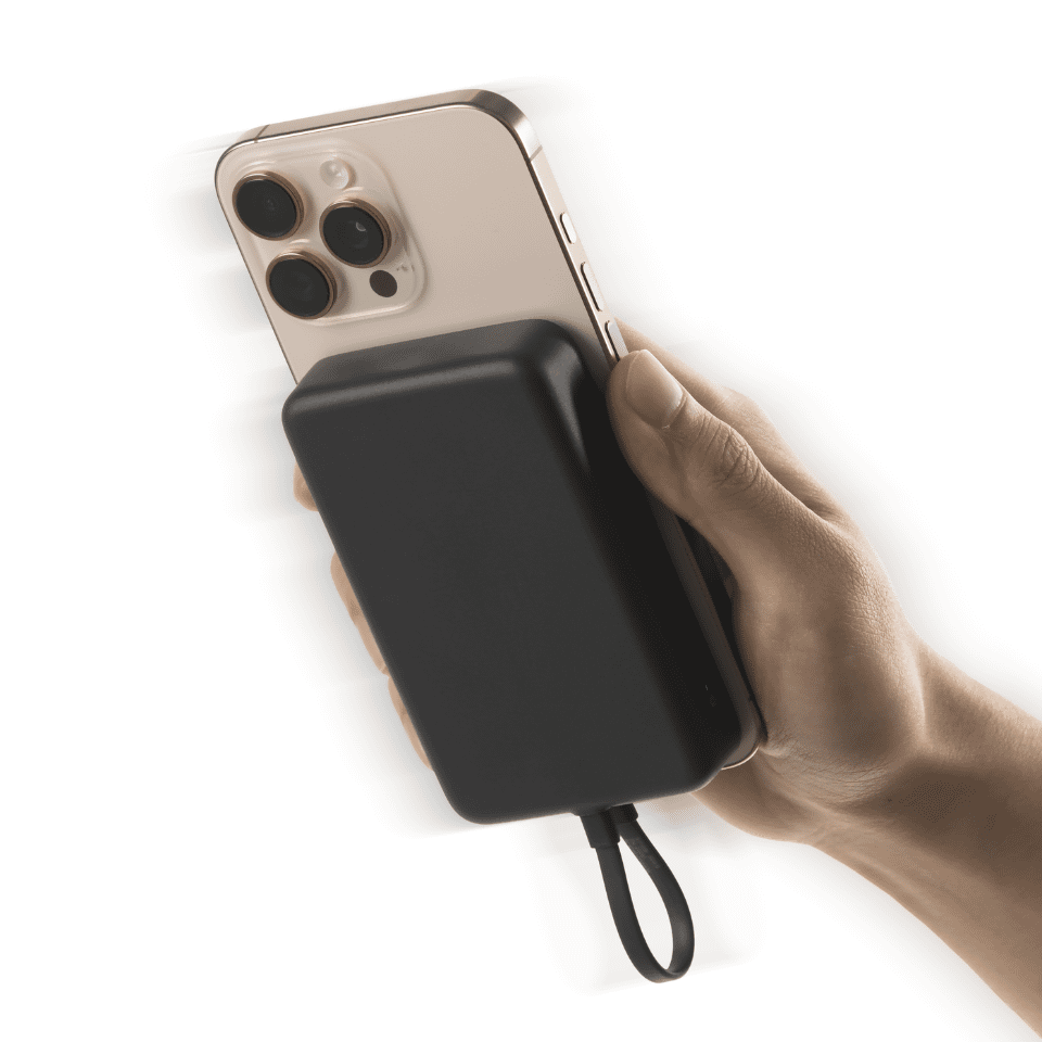 黒猫様用 ワイヤレス充電器無し Xiaomi Mi9 オーシャンブルー シャオミからワイヤレス充電対応モバイルバッテリーなど2種を発売