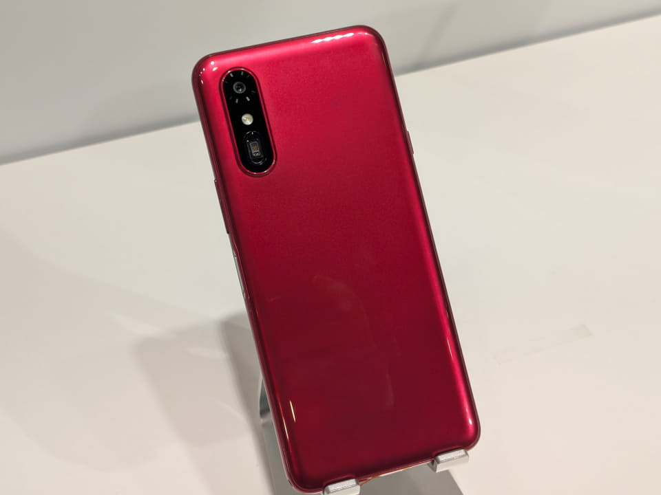 らくらくスマートフォンa