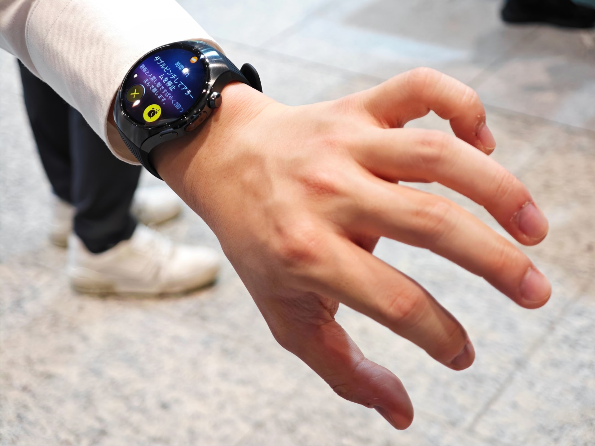 ダブルスライドで停止を選択する様子