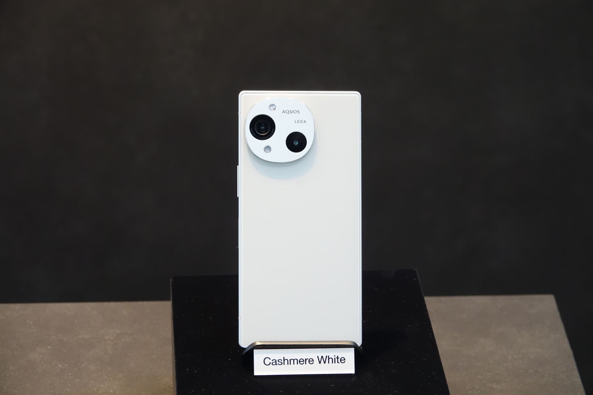 カシミヤホワイト