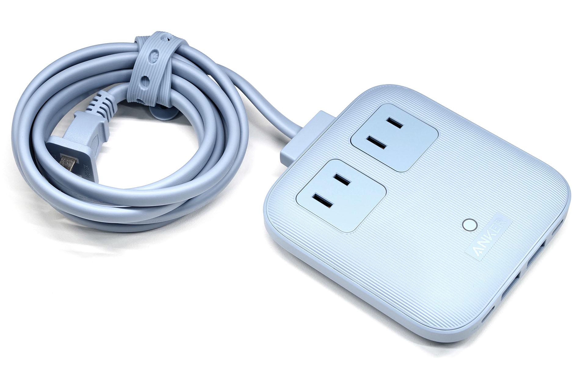 ケーブルをしっかりとまとめられる。