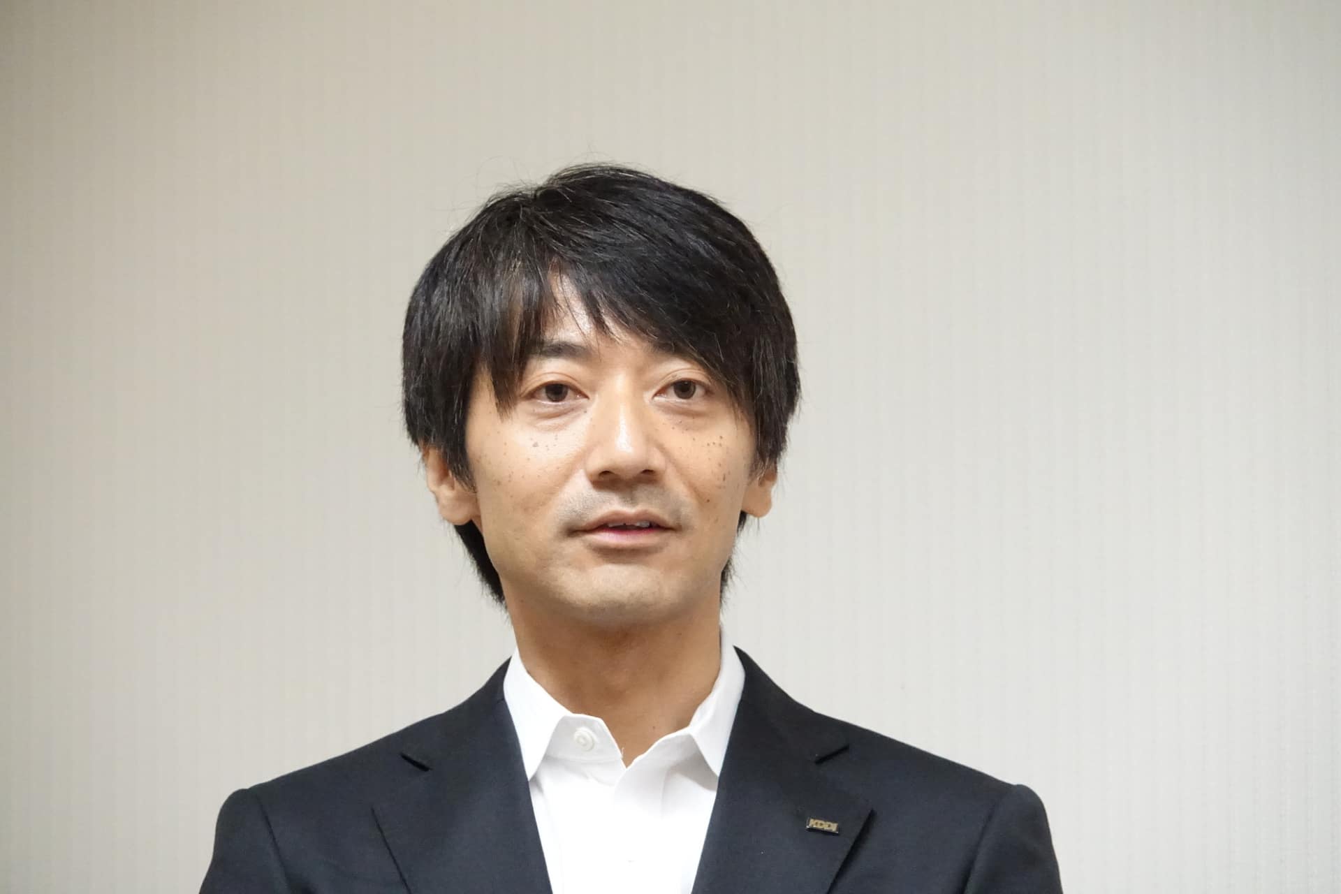 KDDIマーケティング本部サービス推進部部長の新井宏史氏