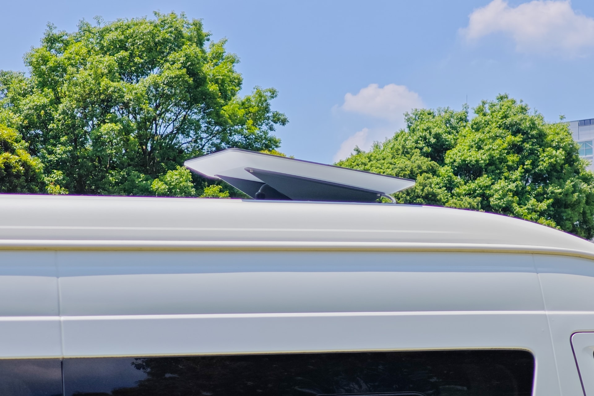 通信はStarlinkを使用