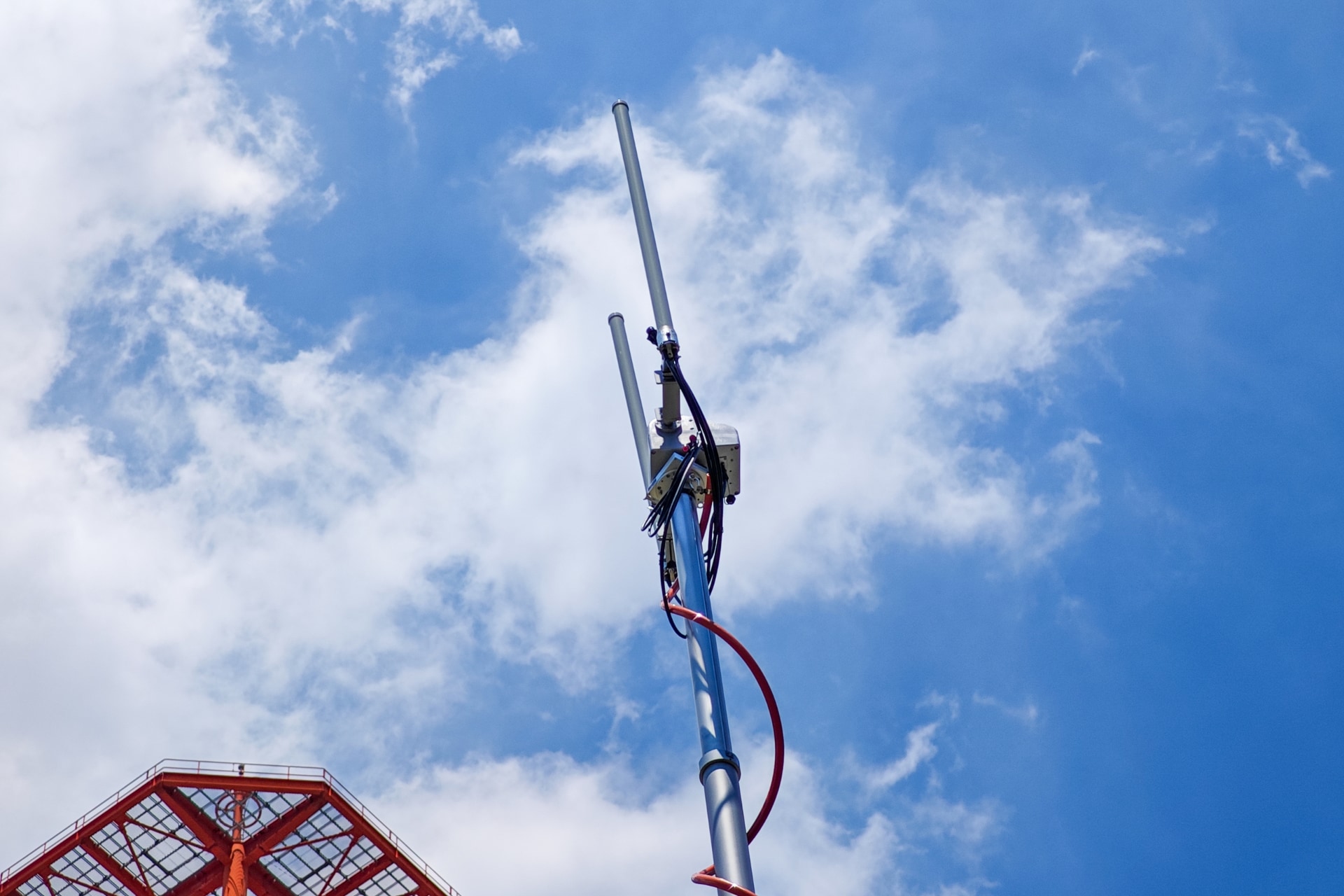 指向性アンテナは向きの変更が可能