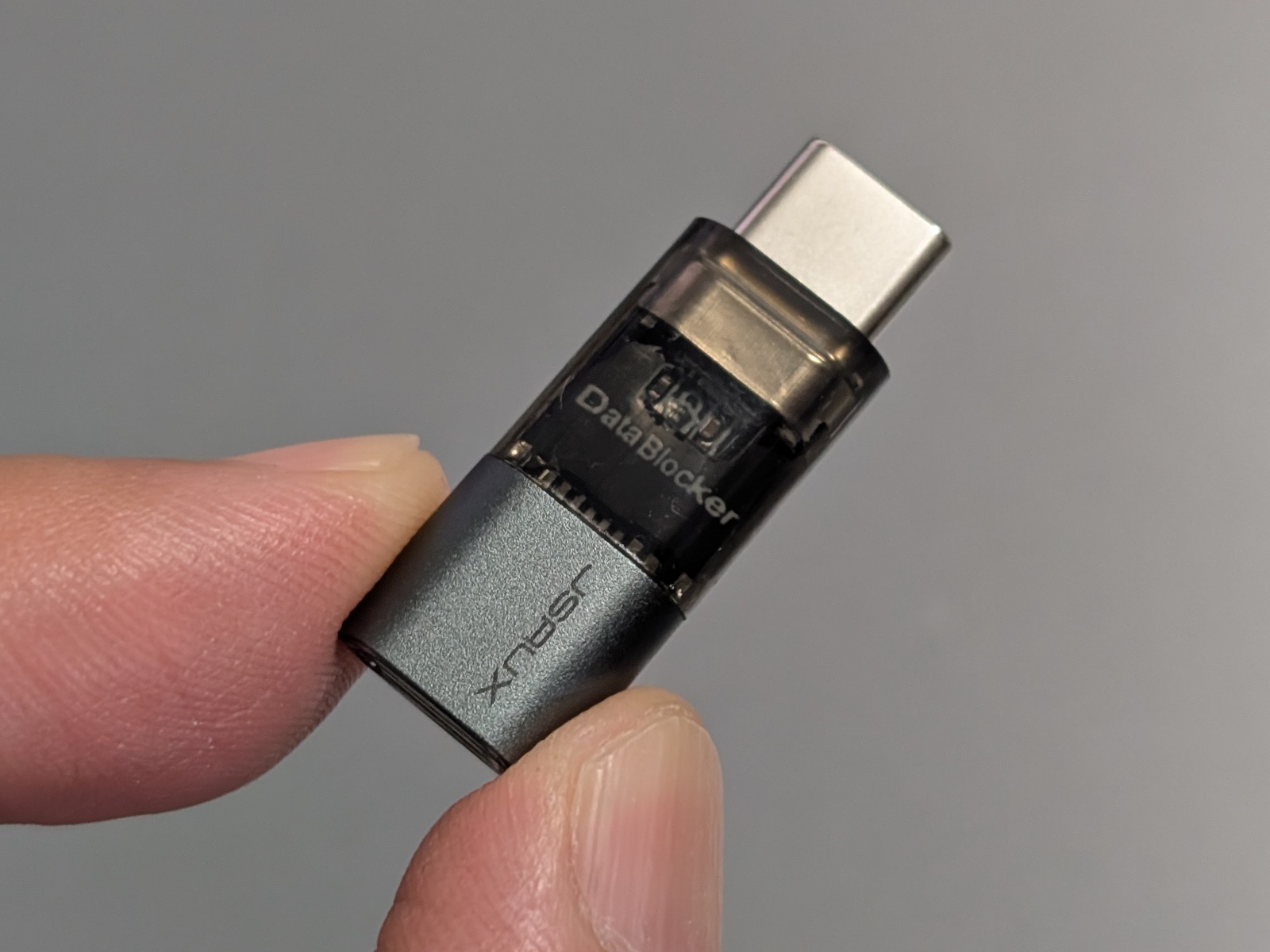 見た目はUSB Type-Cのアダプターそのもの
