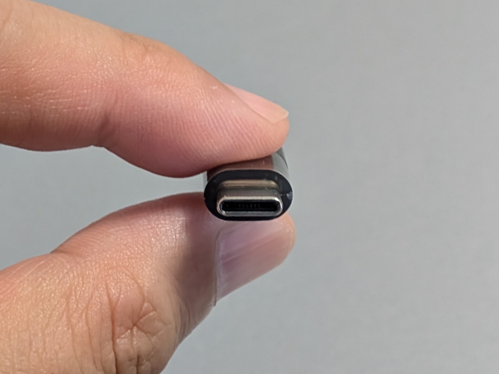 先端はUSB Type-C。口の形状を変更するわけではない