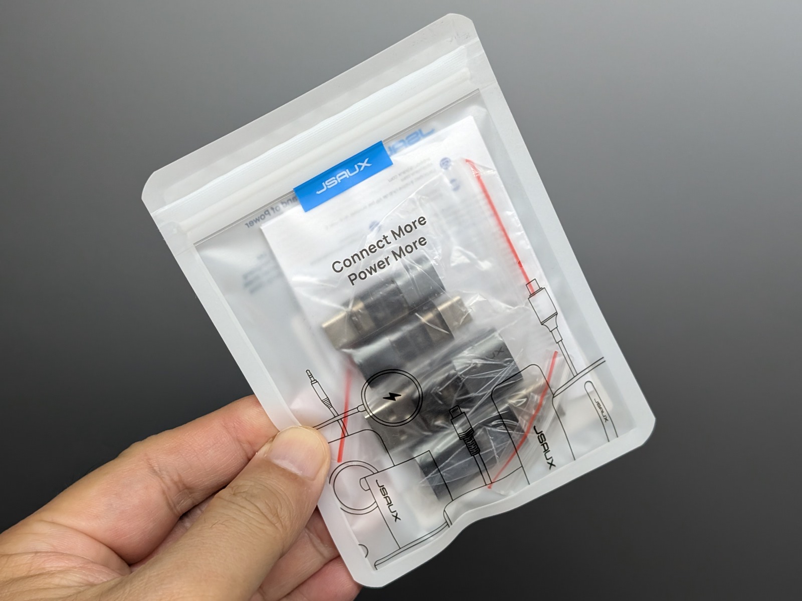 袋入りの簡素なパッケージ