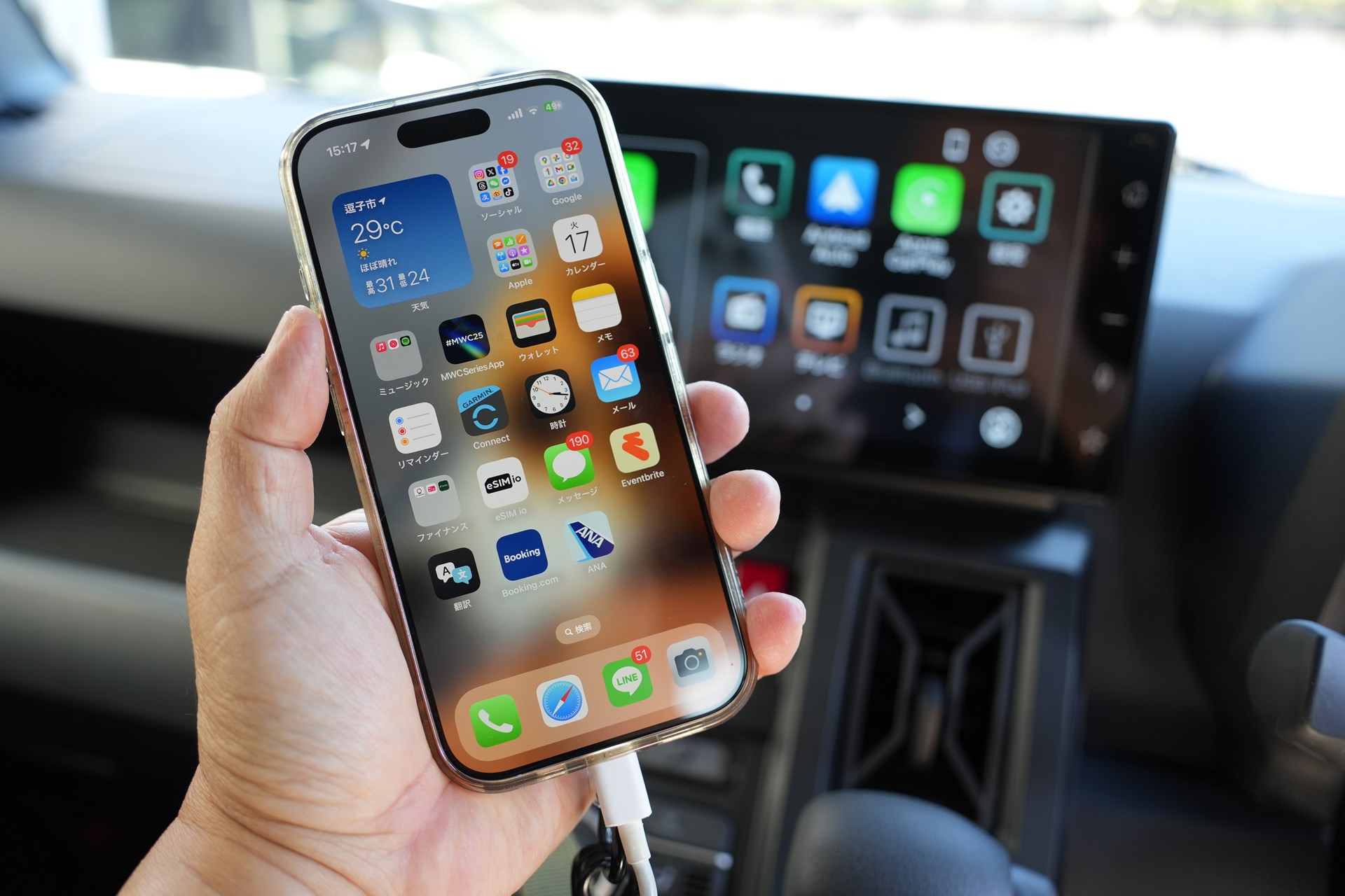 iPhone 16 ProでApple CarPlayを利用する場合も、基本的にはつなげるだけ