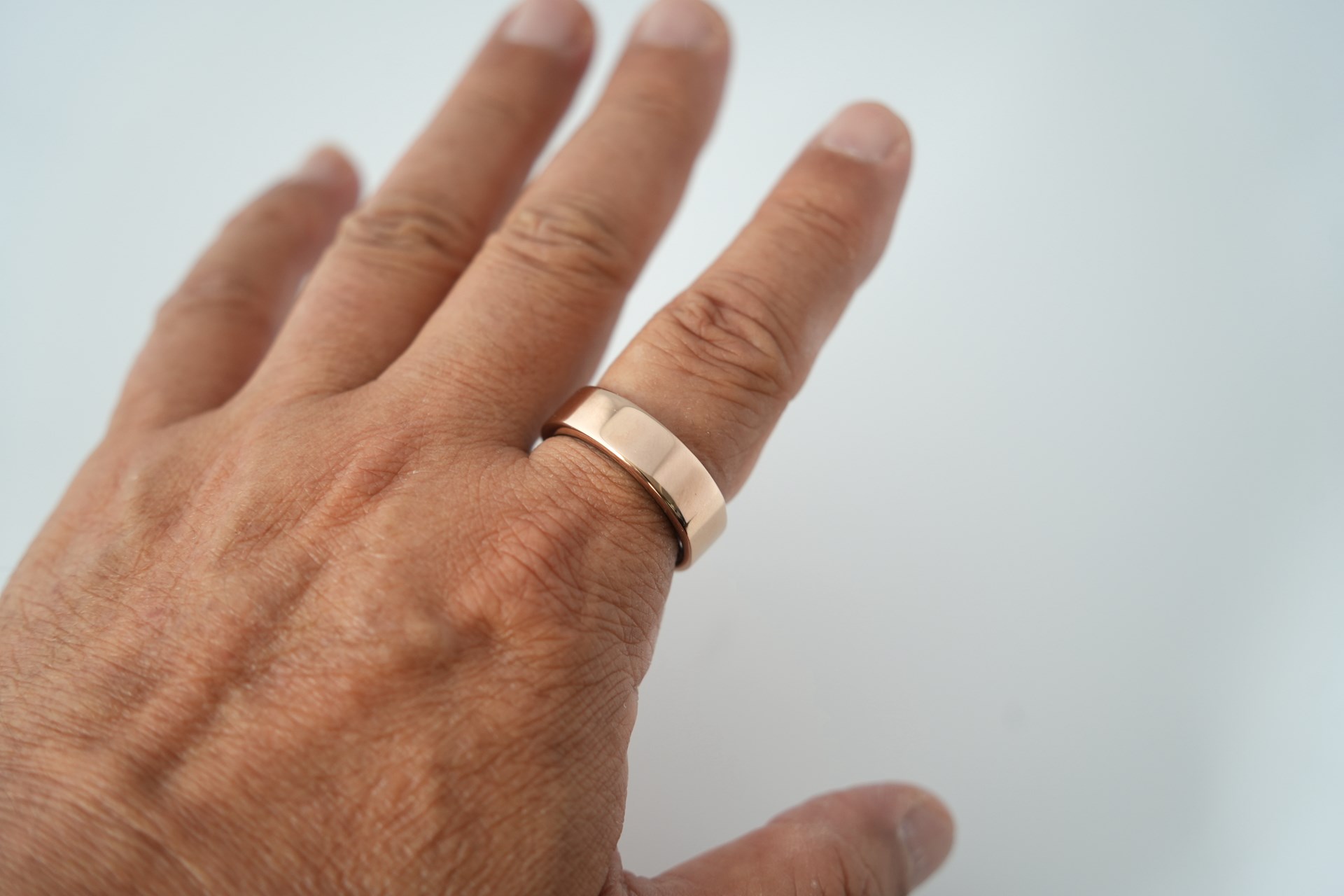 筆者が借りたのは24号のピンクゴールド