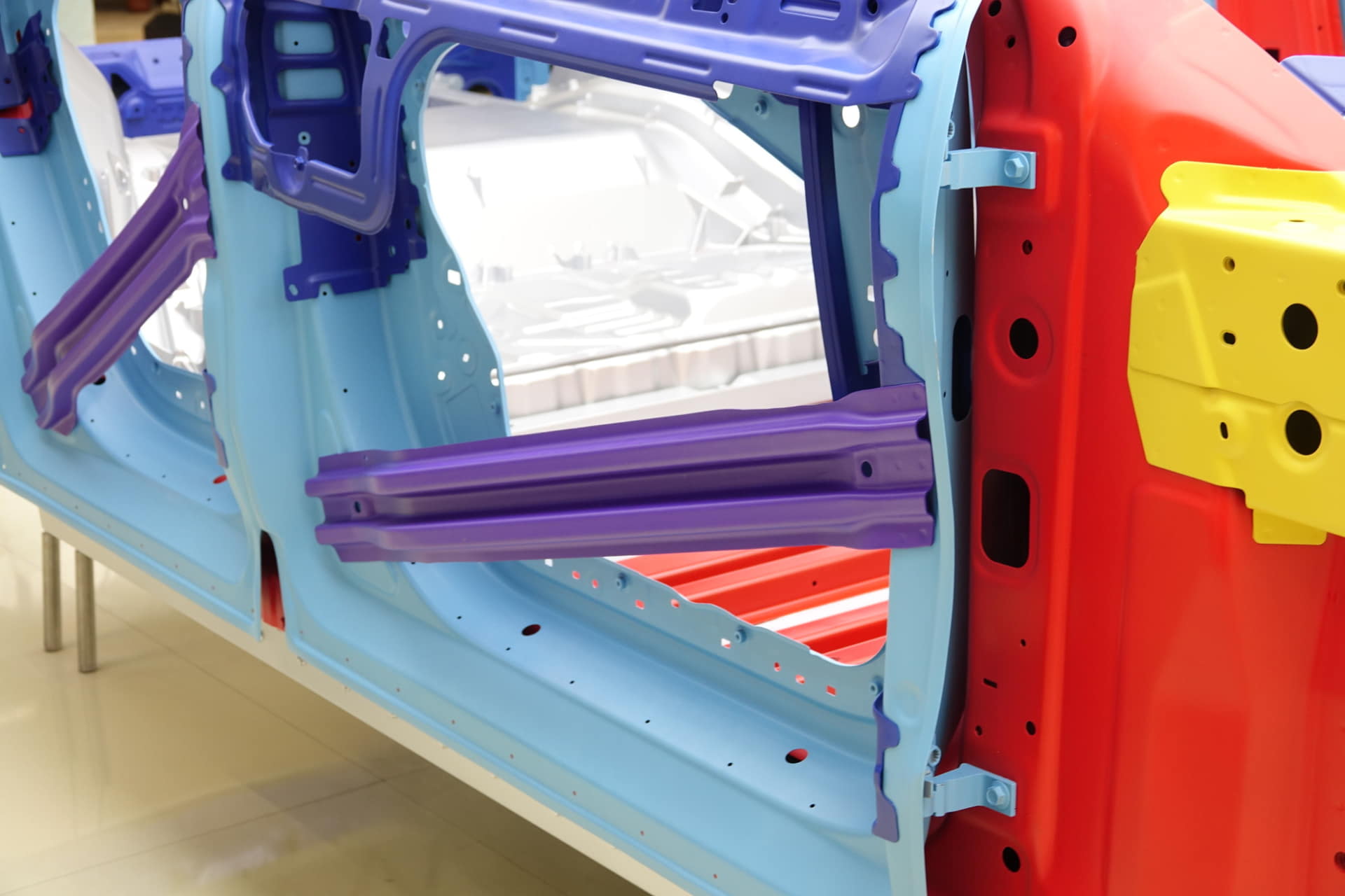 紫色の部分に特殊合金が採用されている