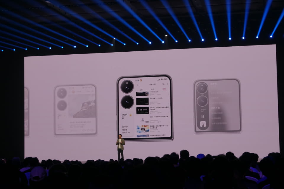 シャオミがグローバルでフォルダブルスマホ「Xiaomi MIX Flip 2」を