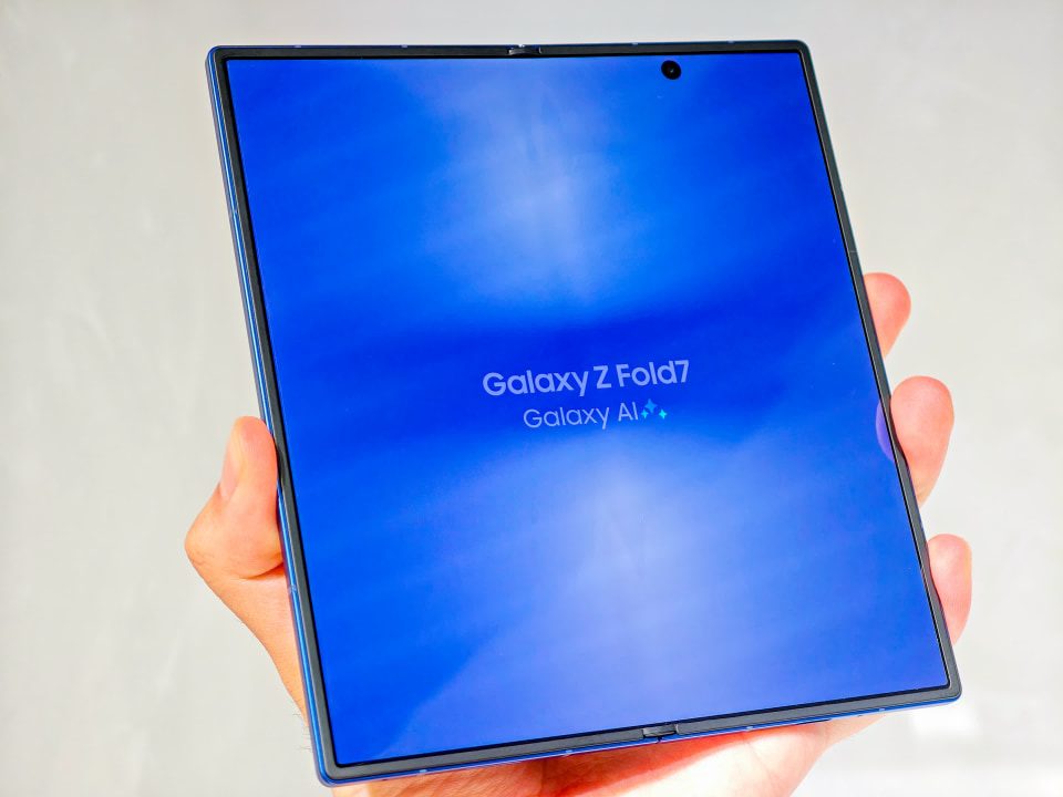 サムスンが「Galaxy Z Fold7」発表 フォルダブルスマホなのに薄さ8.9mm